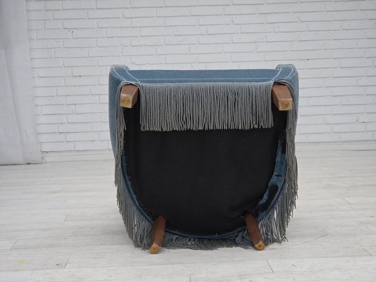 Set_of_Armchair_&_Footstool,_Blue_Velour_&_Oak_Legs_1970s_Denmark