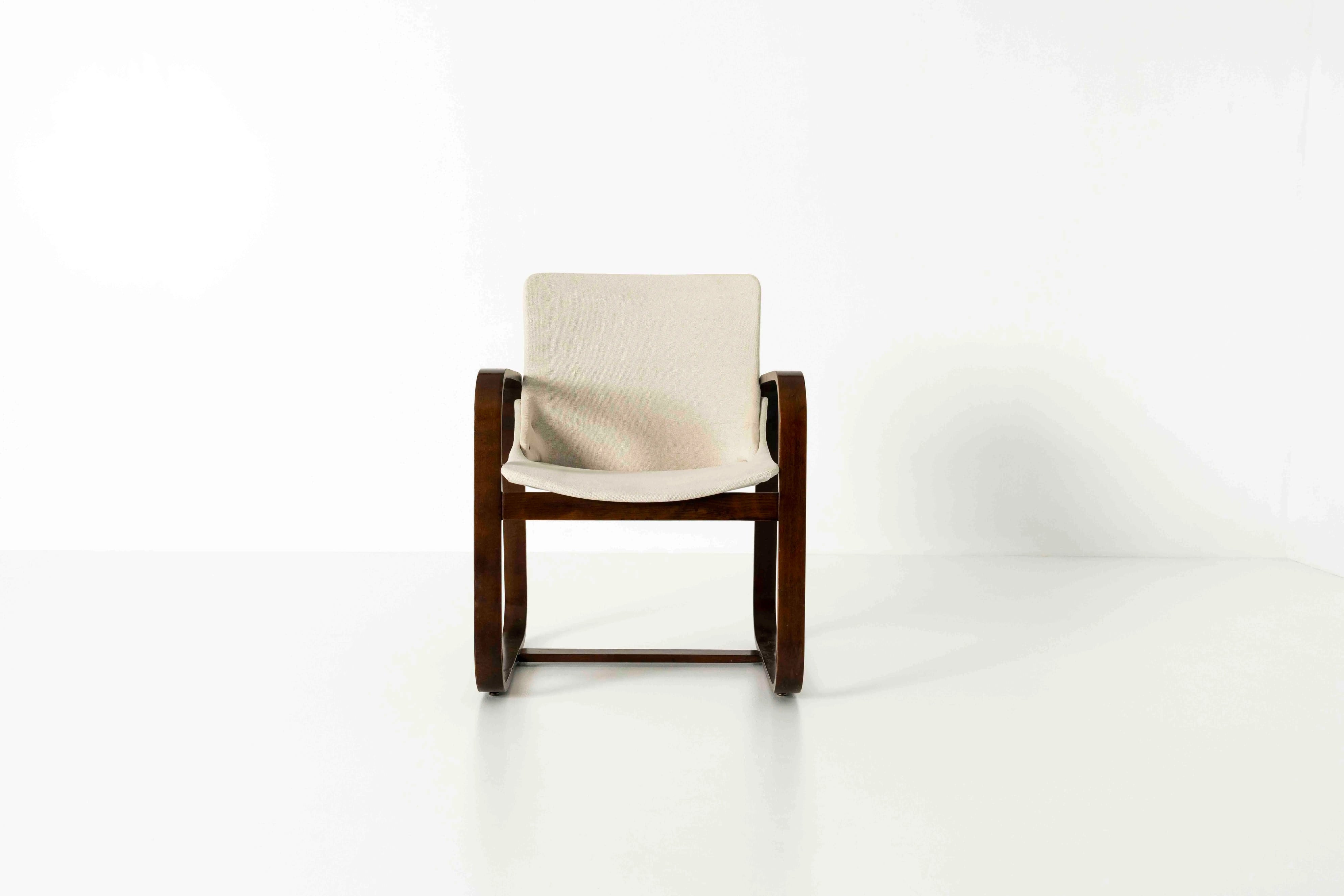 Giuseppe_Pagano_Pogatschnig_&_Gino_Maggioni_Armchair,_1940s,_Italy