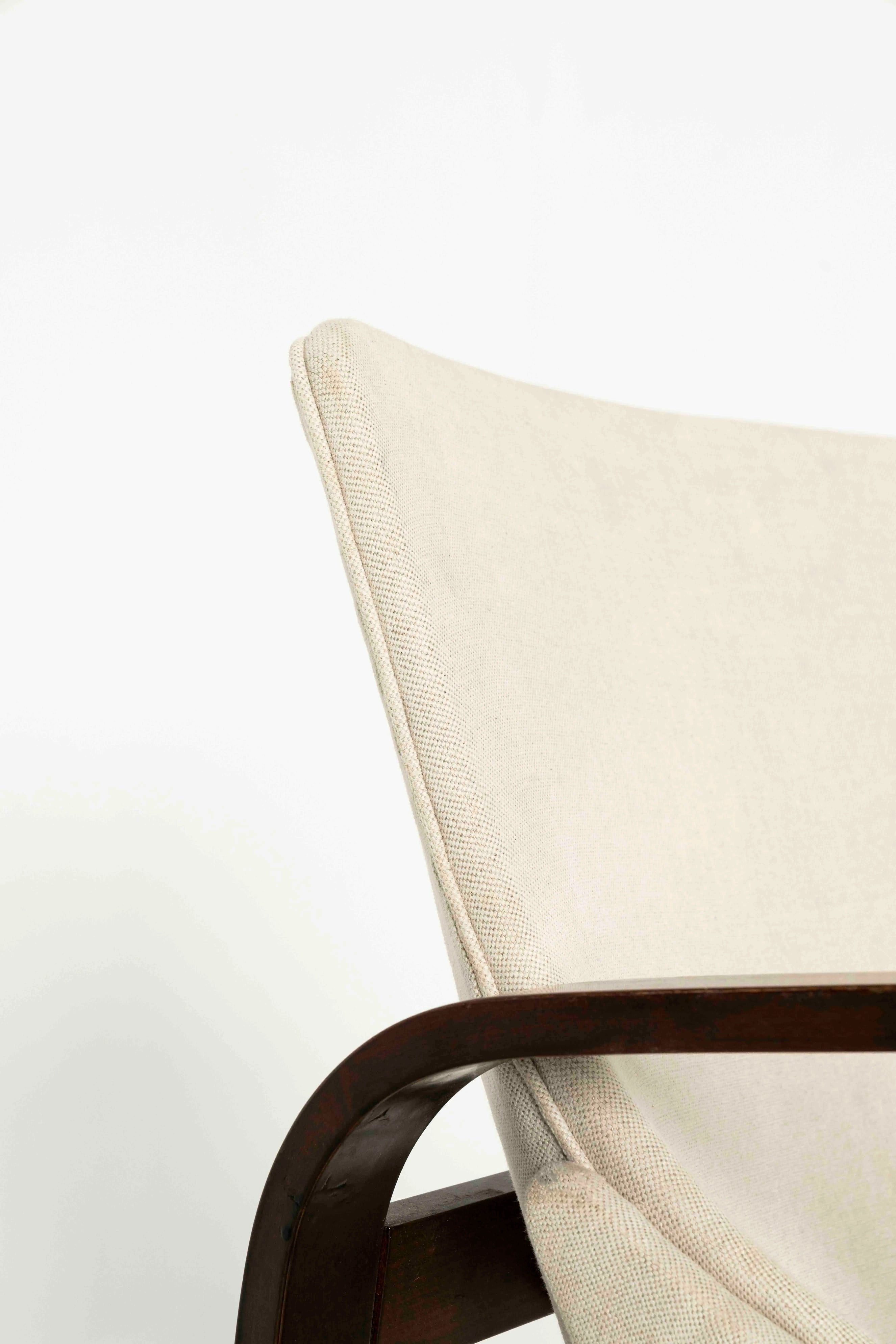 Giuseppe_Pagano_Pogatschnig_&_Gino_Maggioni_Armchair,_1940s,_Italy