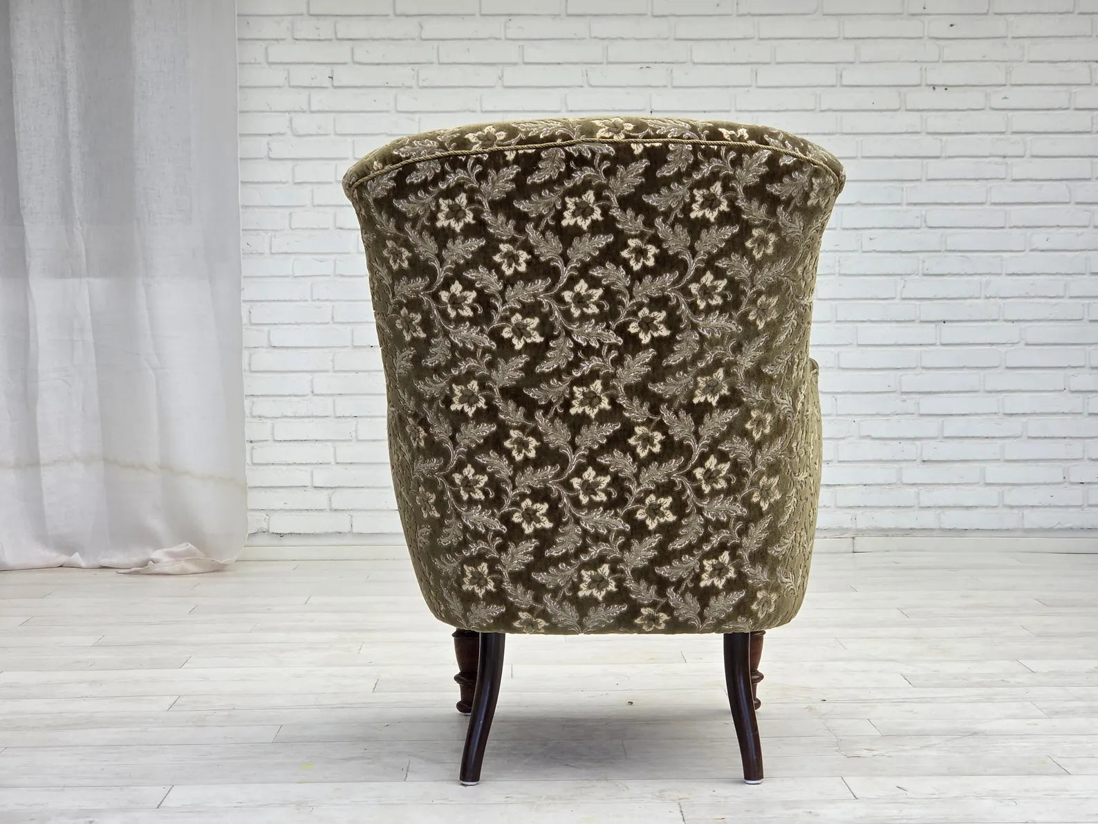 Armchair,_Green_Furniture_Velour_&_Ash_Wood,_1950s_Denmark