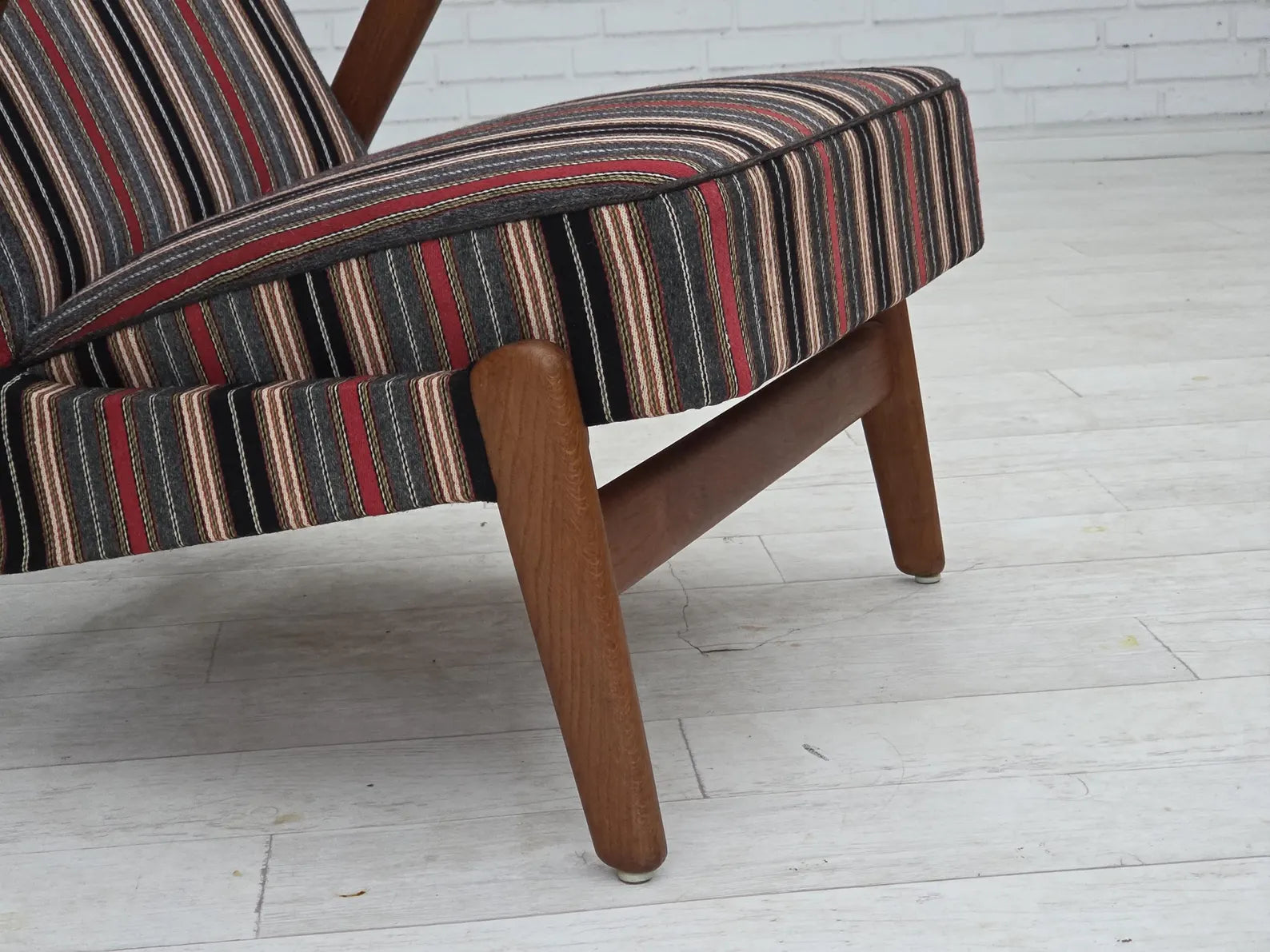 Swedish_High_Back_Armchair_in_Striped_Wool,_1960s,_Sweden