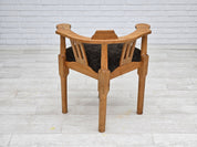 Sheepskin_Armchair_in_Oak,_1955,_Denmark