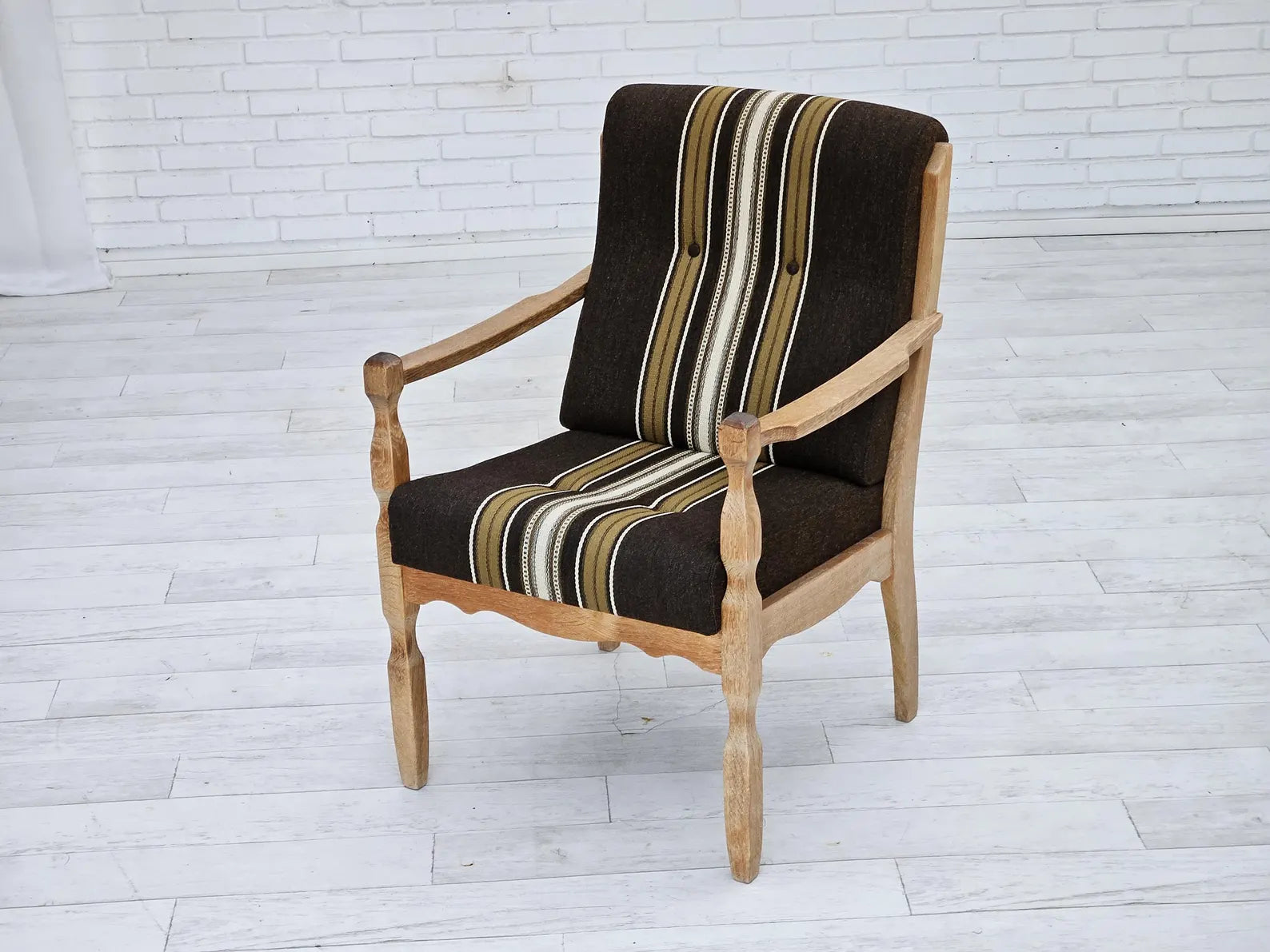Armchair,_Solid_Oak_Wood_Frame,_1970s_Denmark