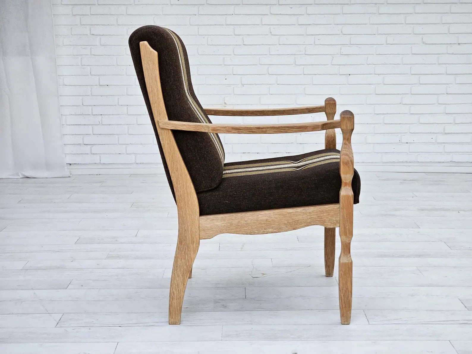 Armchair,_Solid_Oak_Wood_Frame,_1970s_Denmark