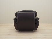 Armchair_With_Castors,_Natural_Leather,_1970s,_Italy