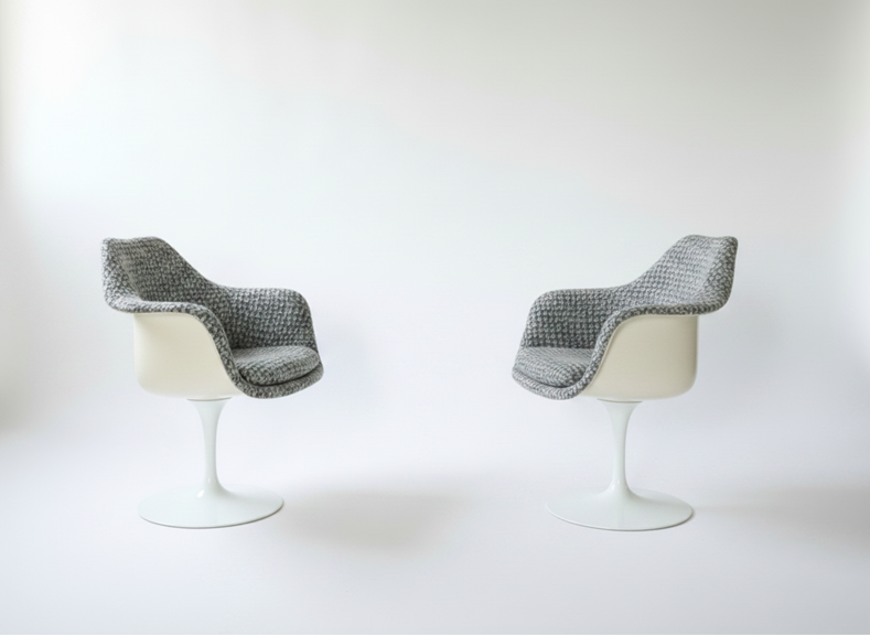 Set_of_2_1970s_Tulip-Style_Swivel_Armchairs_in_Patterned_Fabric