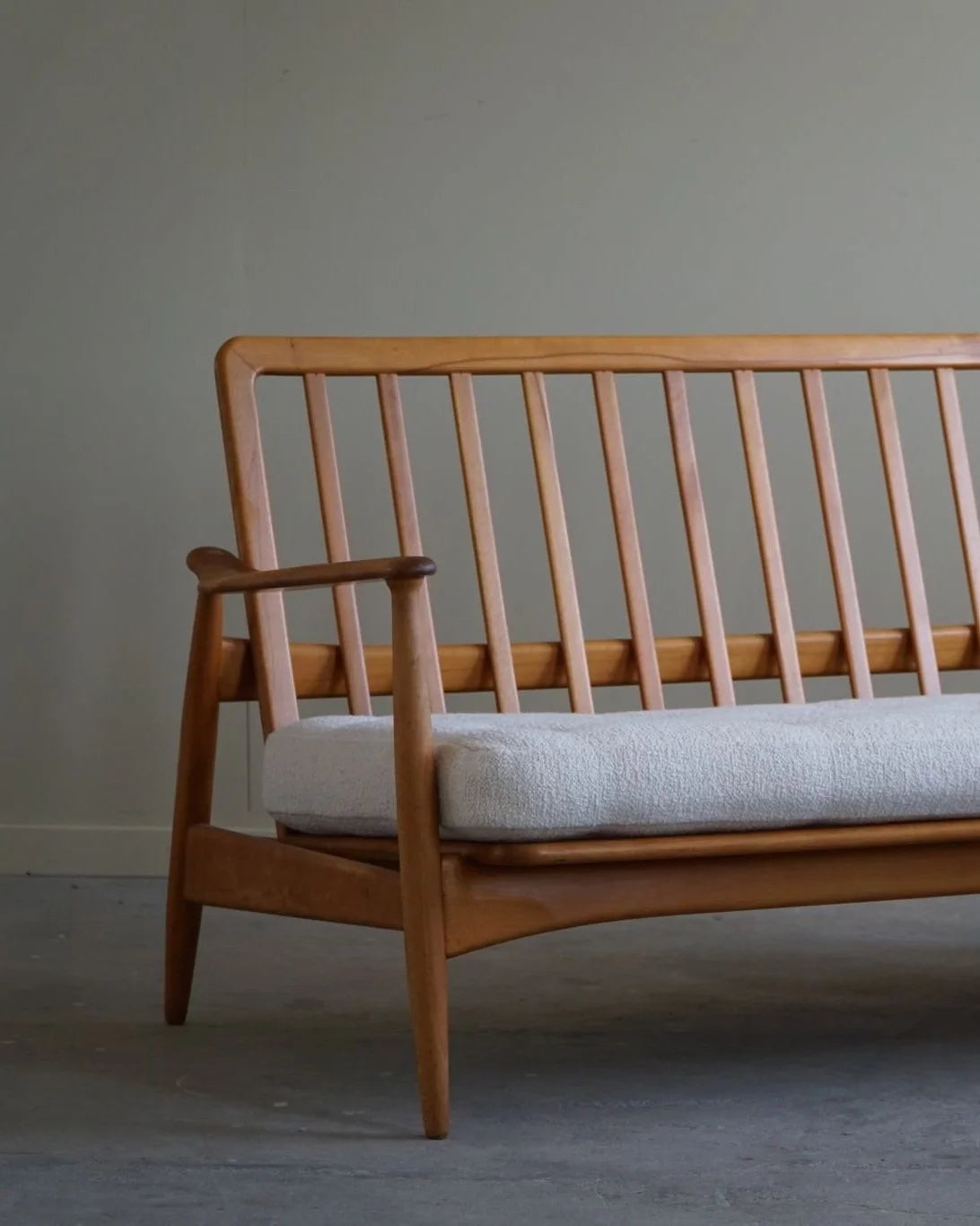 Arne_Vodder_2-Seater_Sofa,_Model_Fd_161,_Reupholstered_in_Bouclé,_1950s