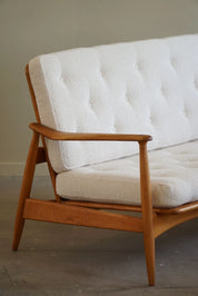 Arne_Vodder_2-Seater_Sofa,_Model_Fd_161,_Reupholstered_in_Bouclé,_1950s