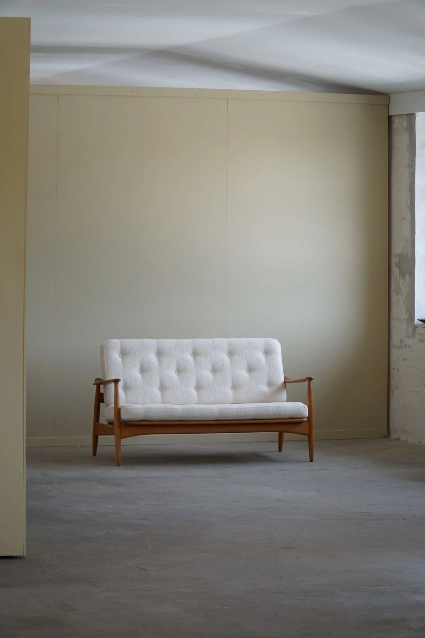 Arne_Vodder_2-Seater_Sofa,_Model_Fd_161,_Reupholstered_in_Bouclé,_1950s
