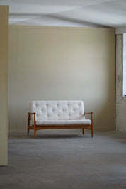 Arne_Vodder_2-Seater_Sofa,_Model_Fd_161,_Reupholstered_in_Bouclé,_1950s