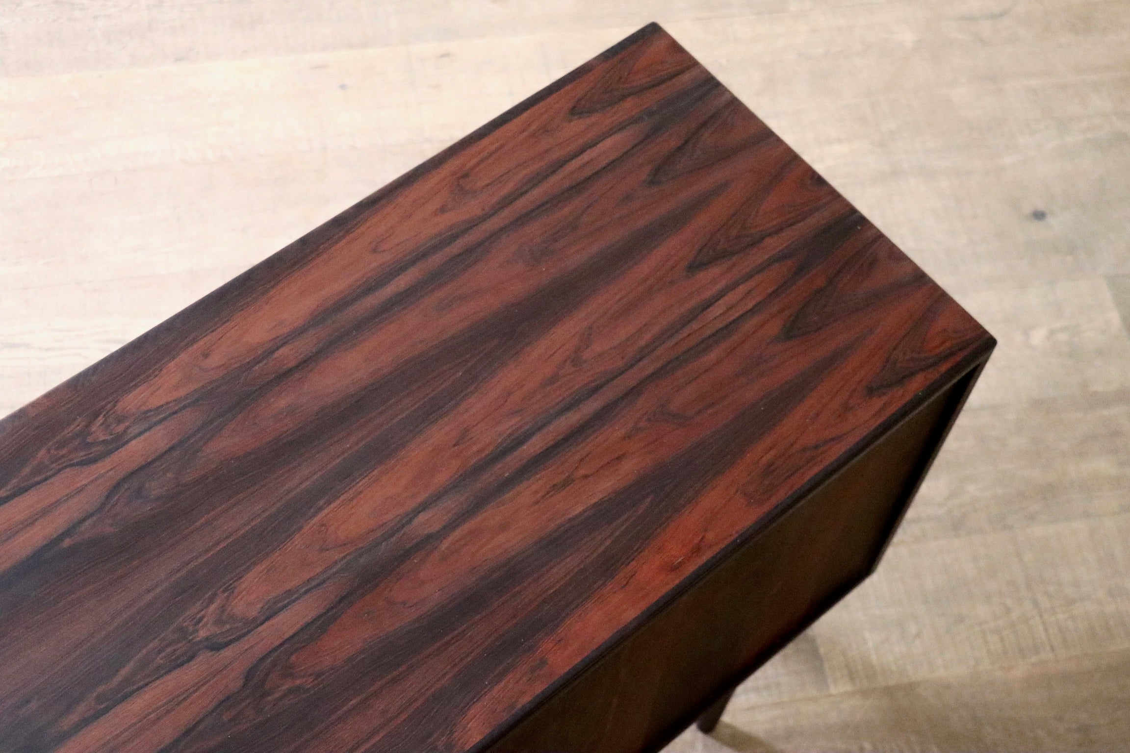 Arne_Vodder_sideboard_Model_37_for_sibast_Mobler_1960s