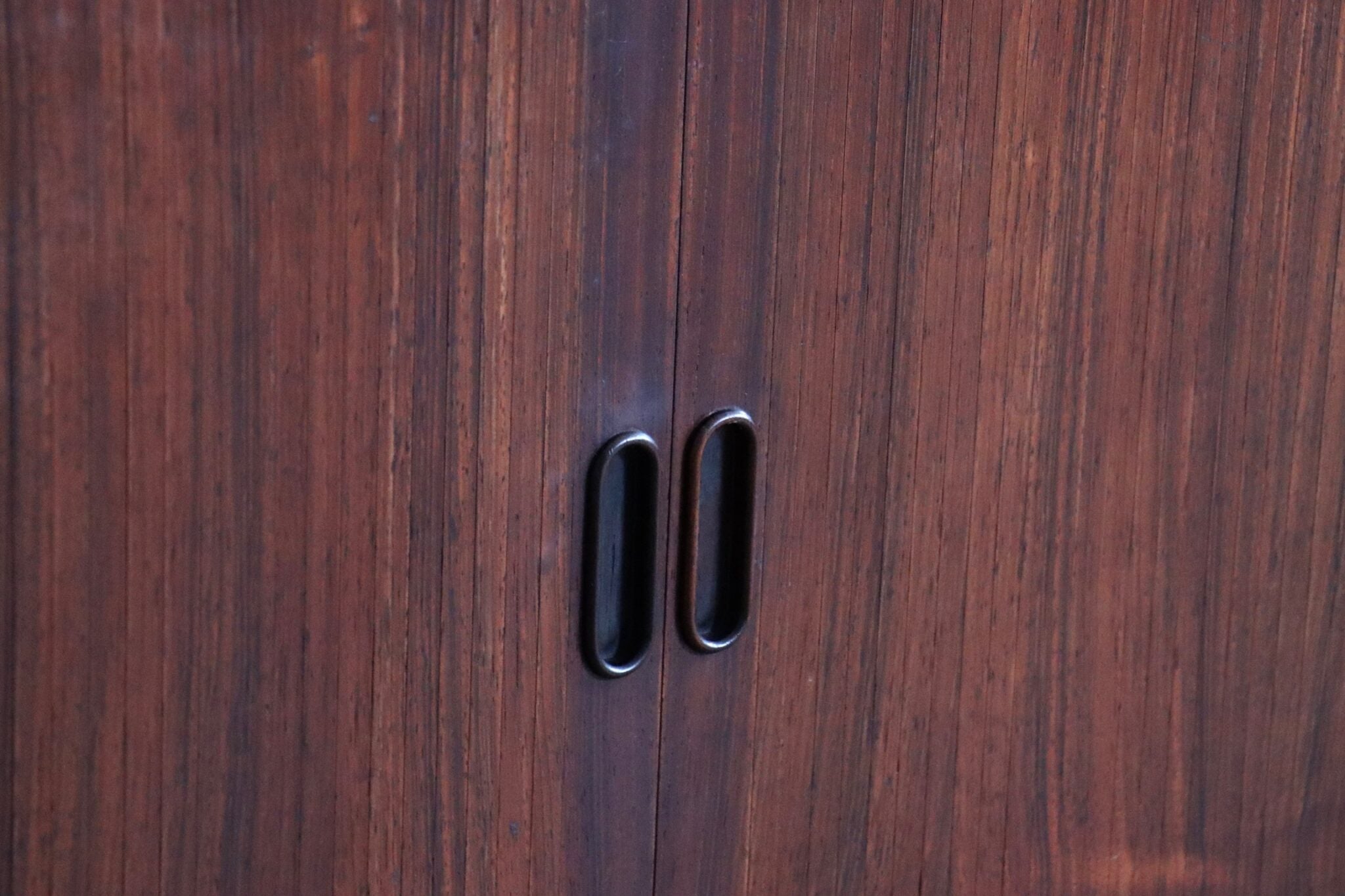 Arne_Vodder_sideboard_Model_37_for_sibast_Mobler_1960s