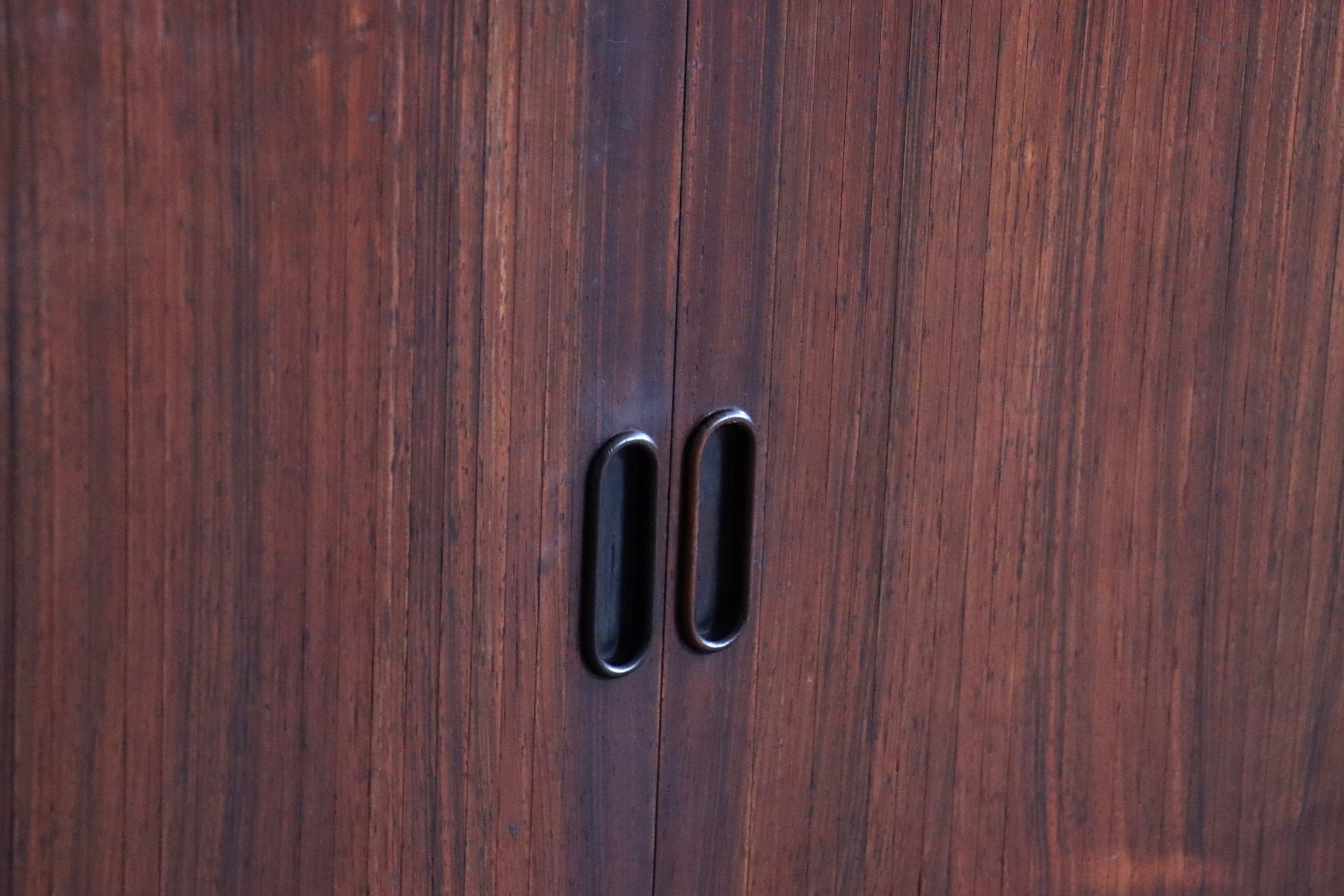 Arne_Vodder_sideboard_Model_37_for_sibast_Mobler_1960s