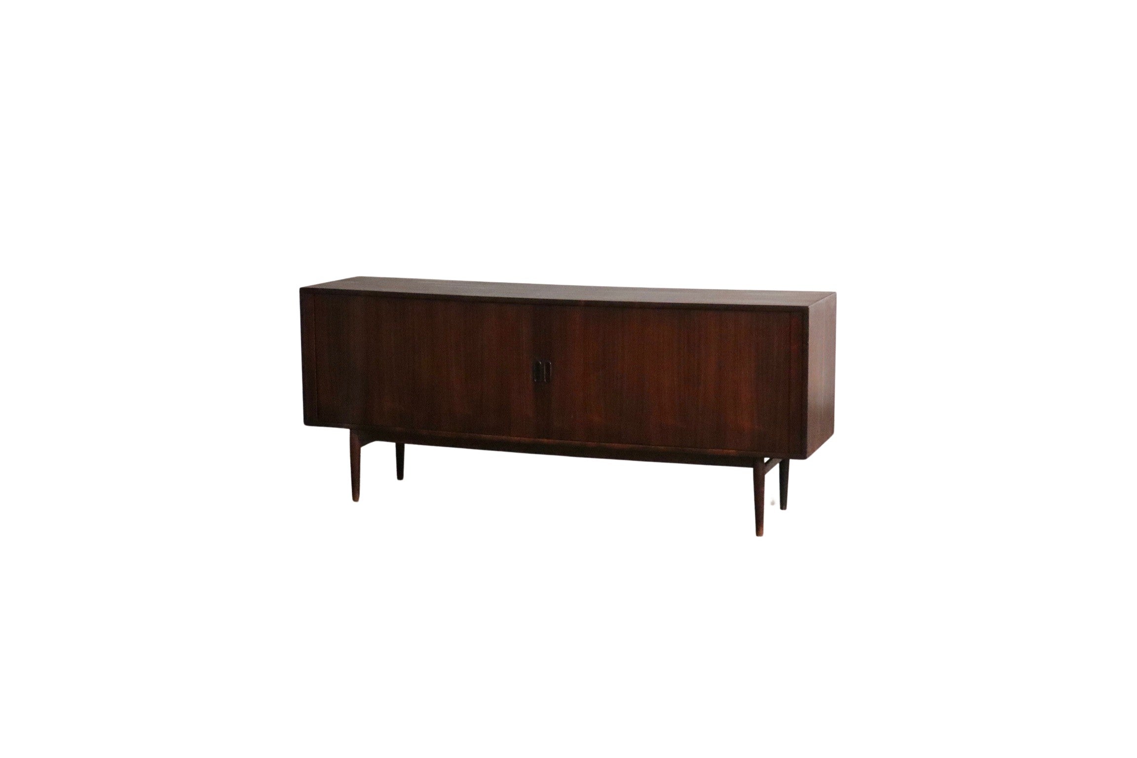 Arne_Vodder_sideboard_Model_37_for_sibast_Mobler_1960s