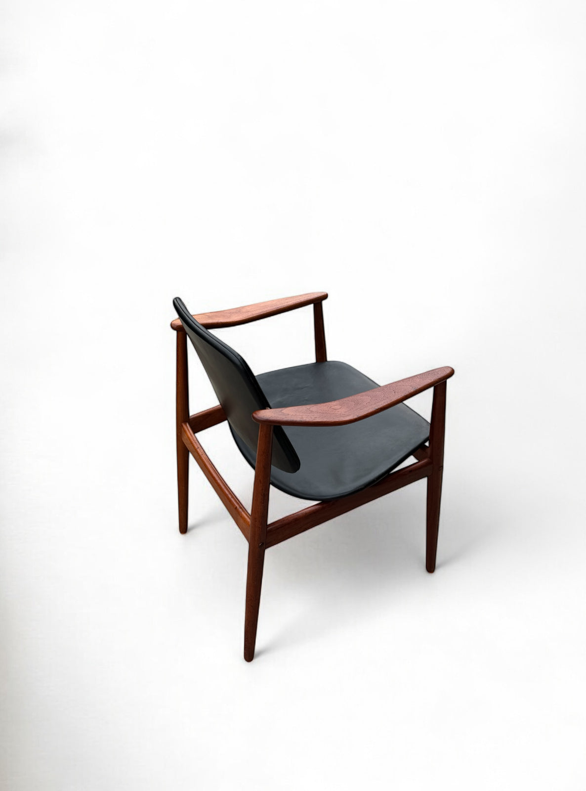 Arne_Vodder_Teak_&_Vinyl_Armchair_for_Bovirke_of_Denmark_1960's