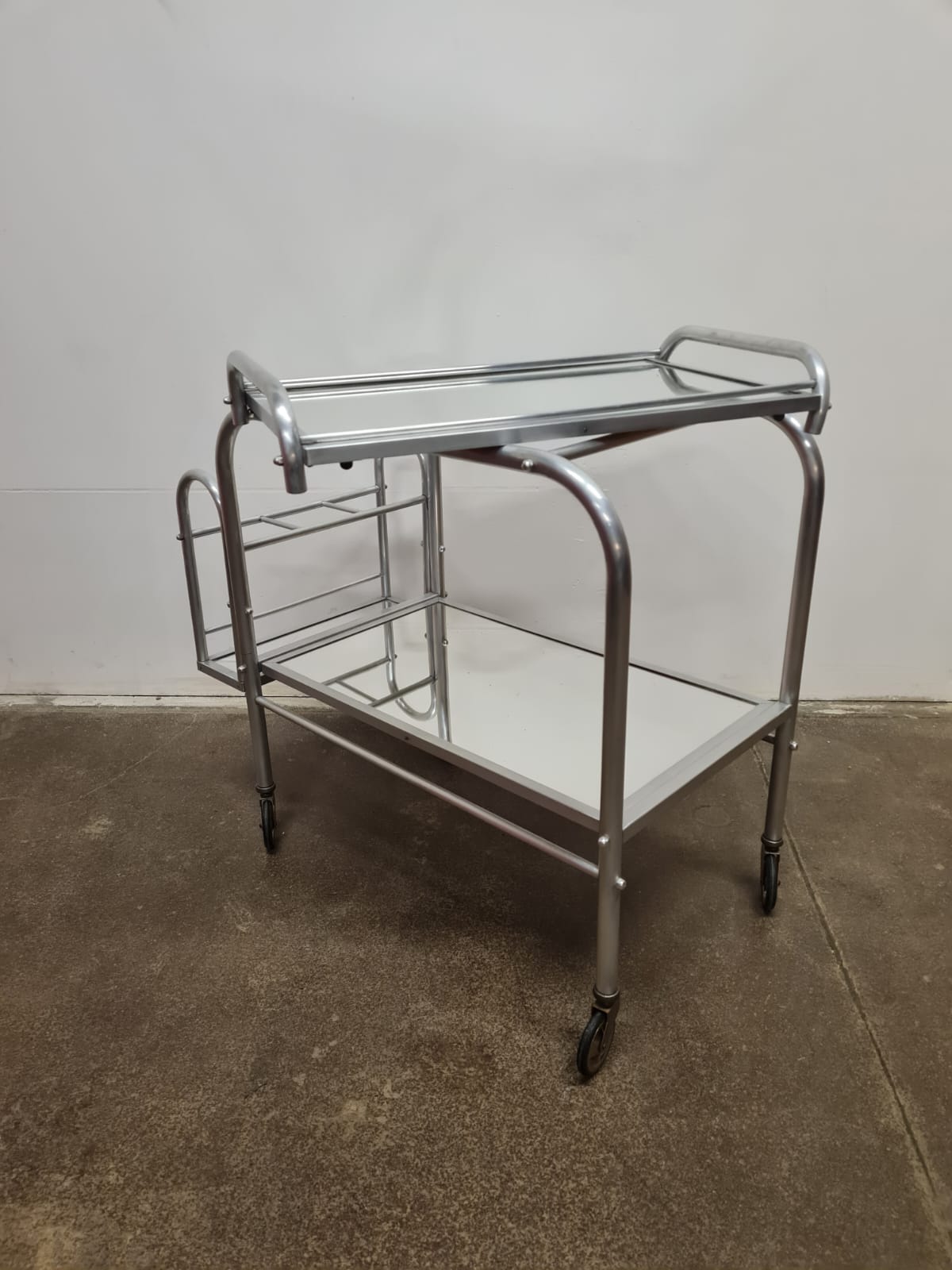 1930s_French_Art_Deco_Aluminum_Bar_Cart_with_Mirror_Shelves