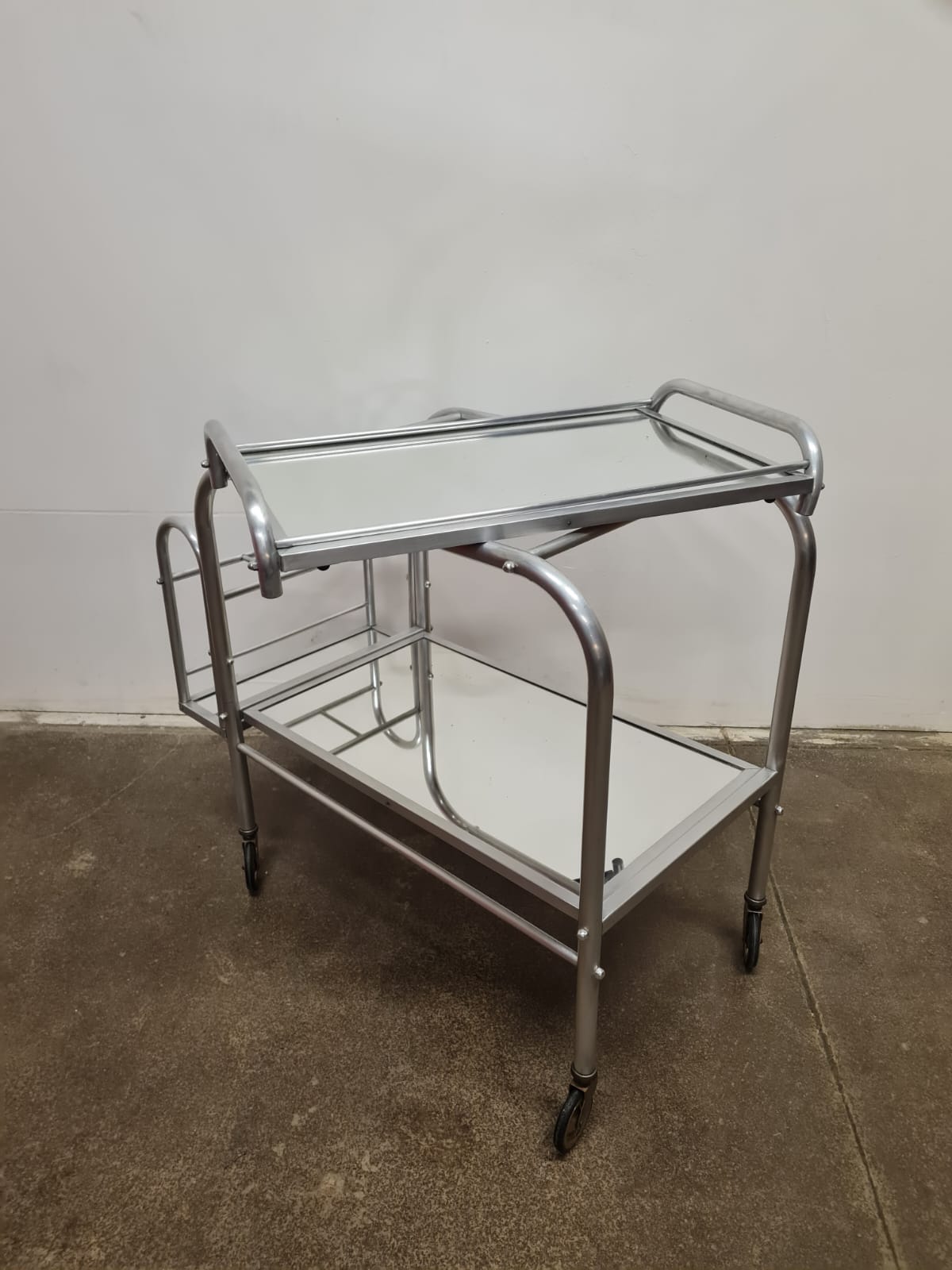 1930s_French_Art_Deco_Aluminum_Bar_Cart_with_Mirror_Shelves