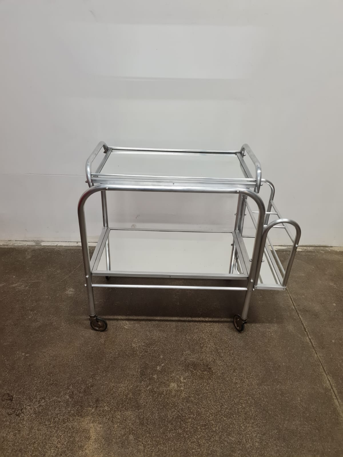 1930s_French_Art_Deco_Aluminum_Bar_Cart_with_Mirror_Shelves