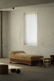 Art_Deco_Daybed_in_Lambswool_Upholstery,_1930s
