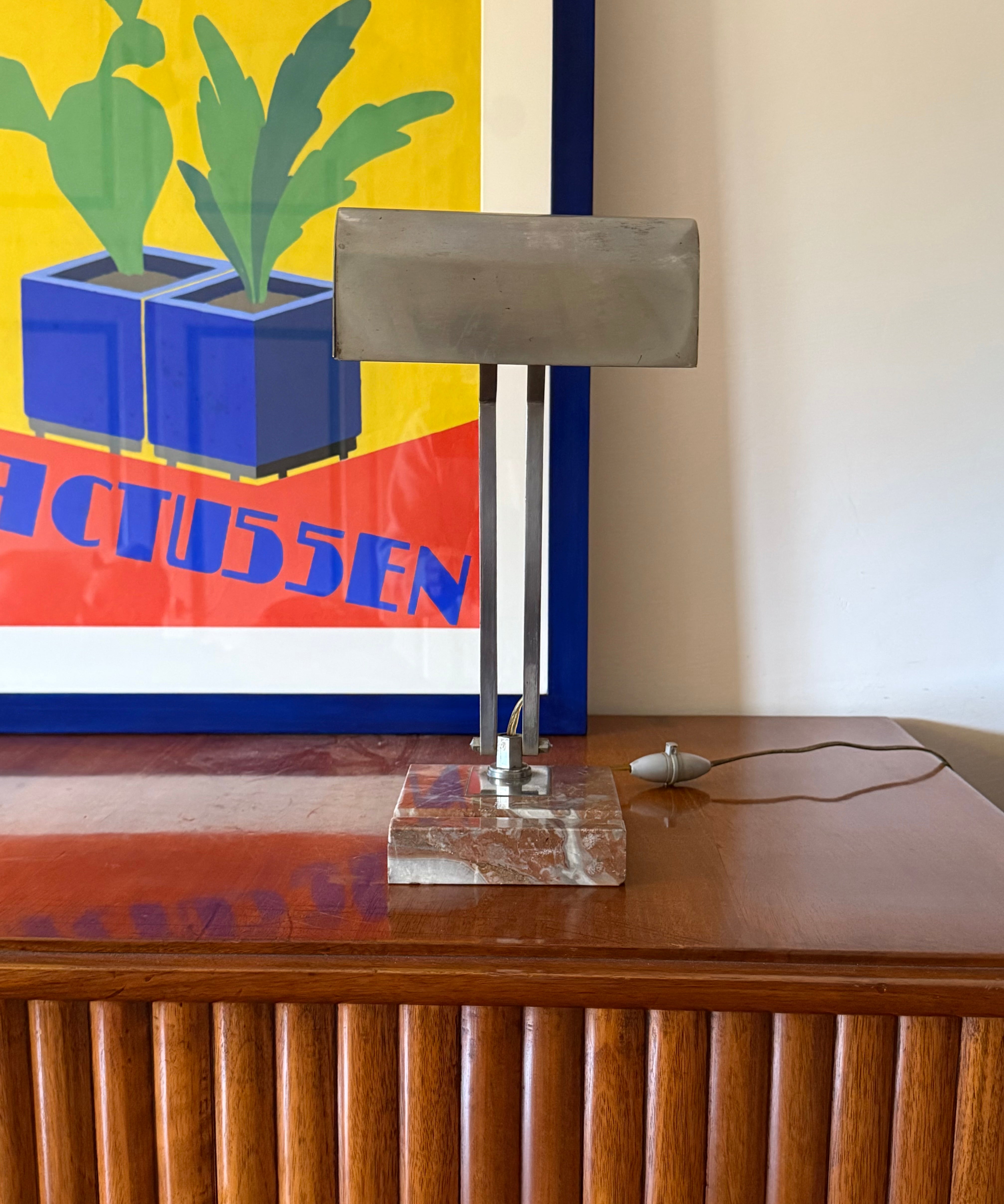 Art_Deco_Desk_Lamp_in_Chrome_and_Red_Marble,_France_1930s