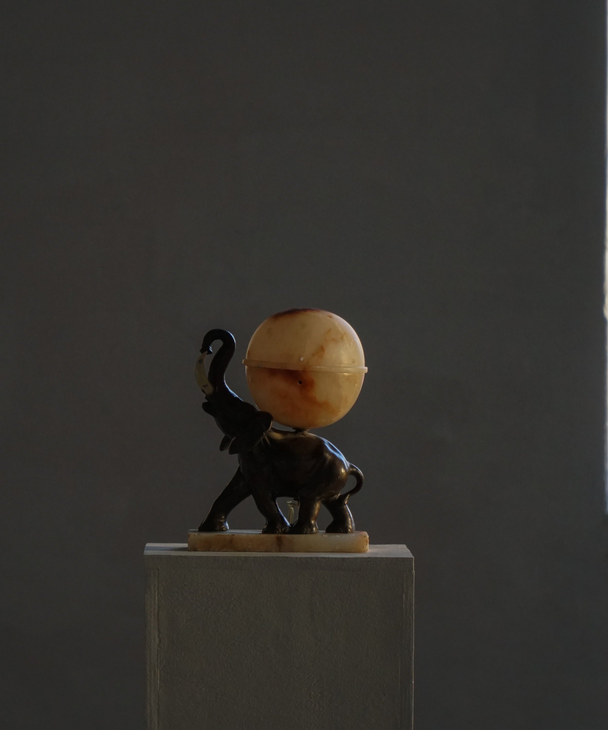 Art_Deco_Elephant_Table_Lamp_with_Alabaster_Globe