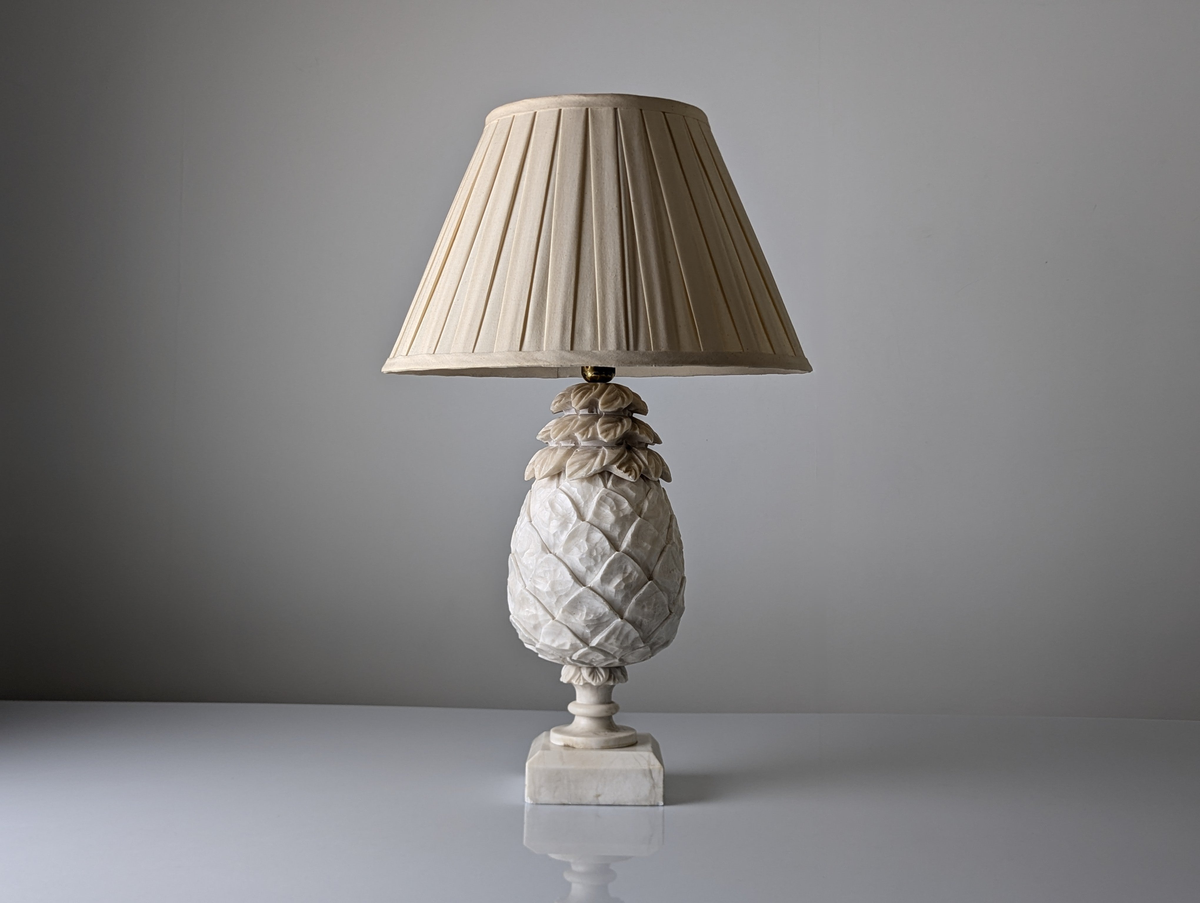 Hand_Carved_Alabaster_Pineapple_Table_Lamp,_France,_1930s