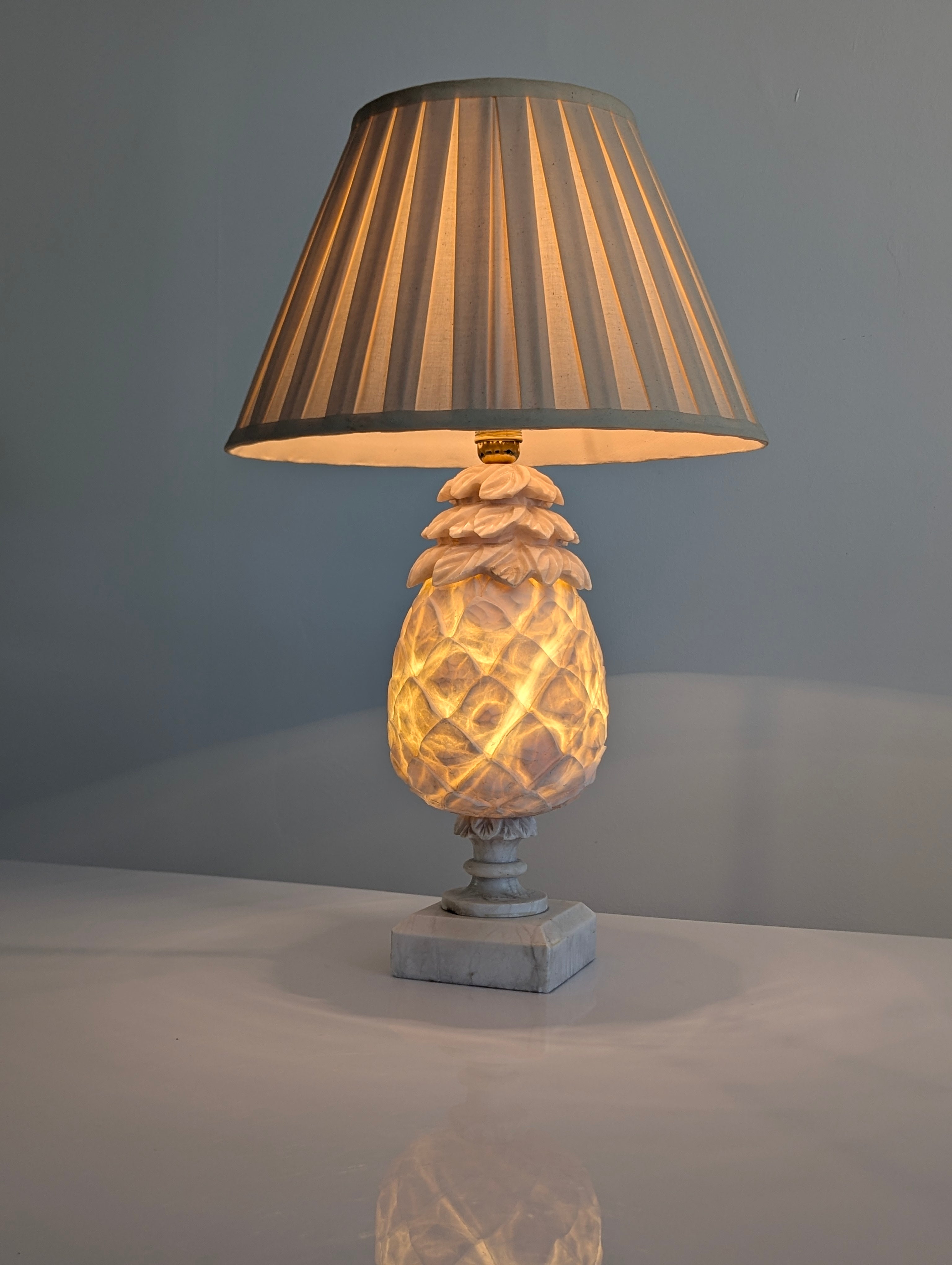 Hand_Carved_Alabaster_Pineapple_Table_Lamp,_France,_1930s