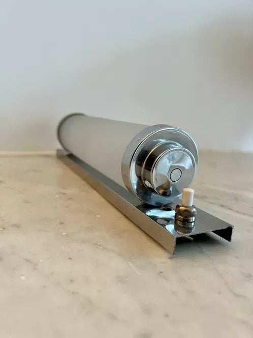 Art_Deco_Modernist_Wall_Sconce_in_Chrome_and_Frosted_Glass,_France_1930s