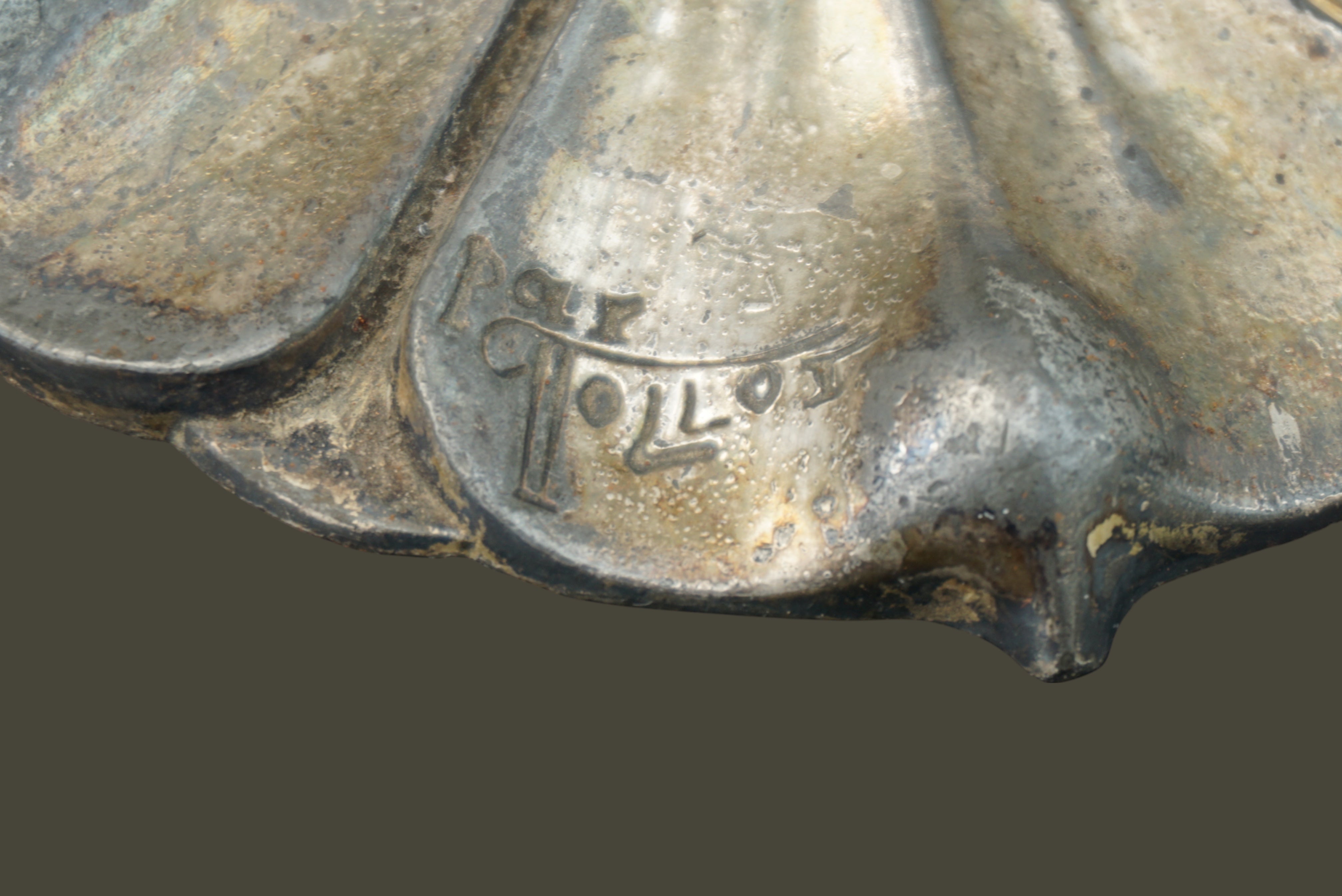 Art_Deco_Table__Lamp_signed_by_Paul_Follot