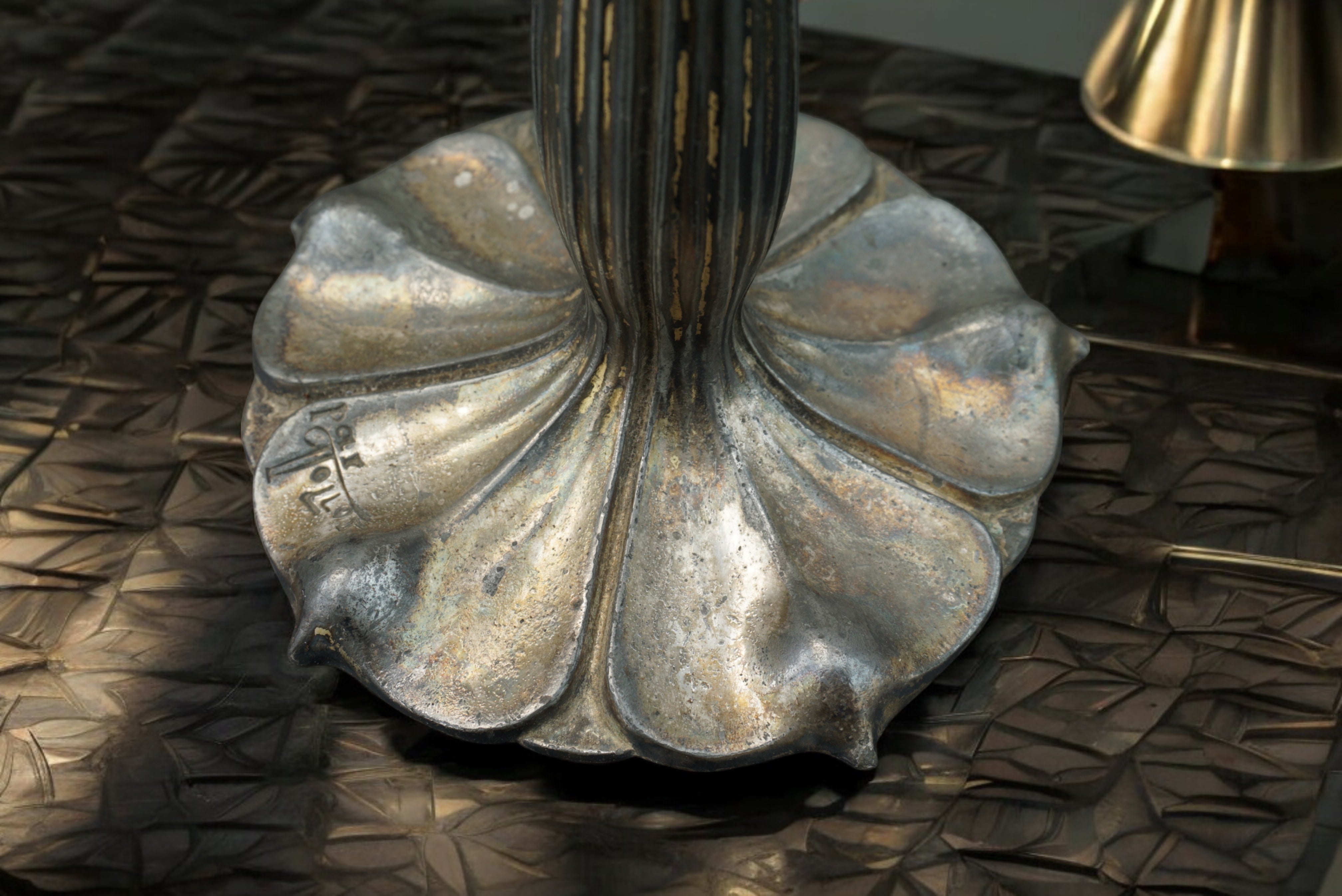 Art_Deco_Table__Lamp_signed_by_Paul_Follot