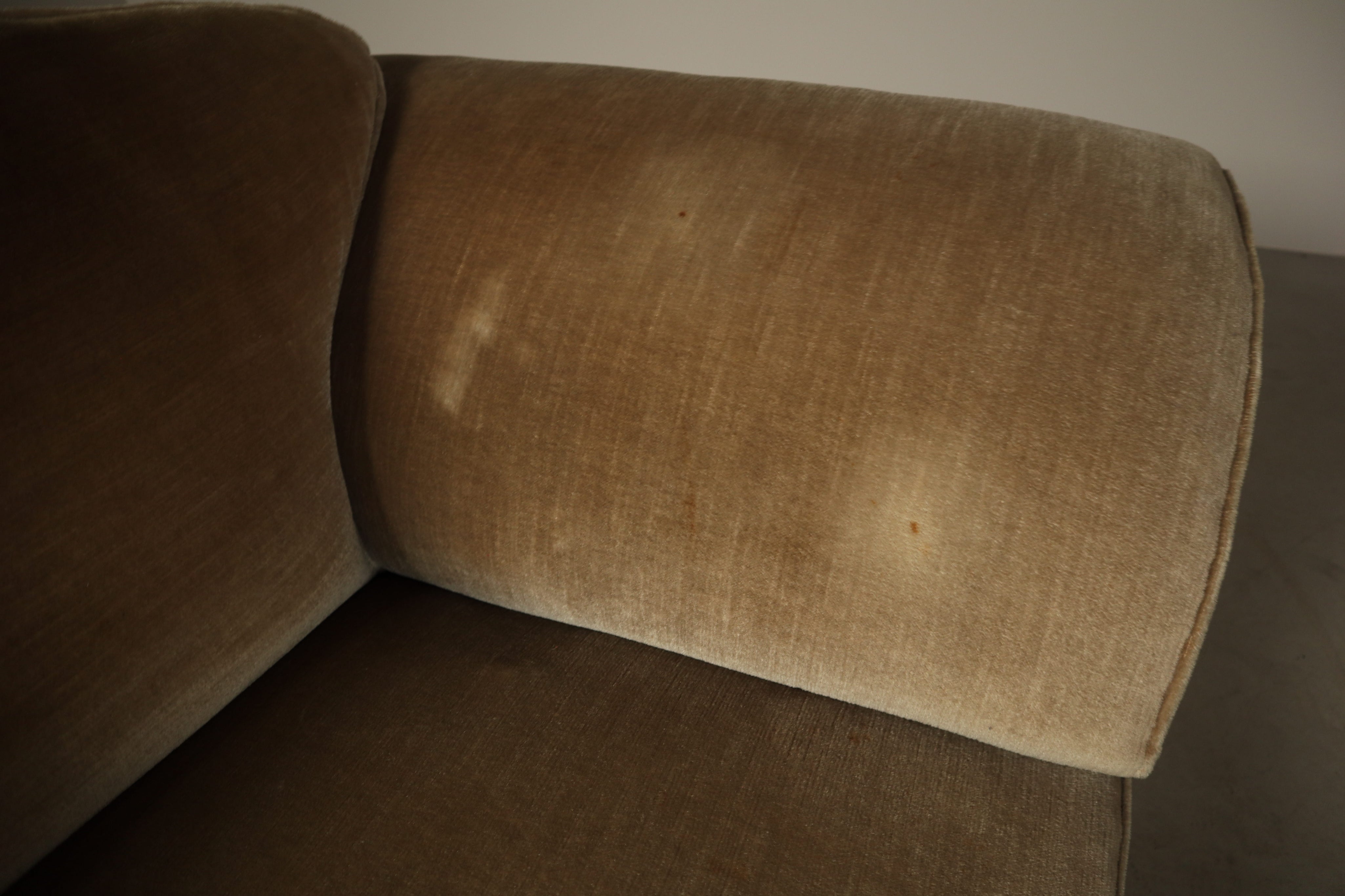Belgian_Art_Deco_Three_Seat_Sofa_in_Original_Velvet,_1930s