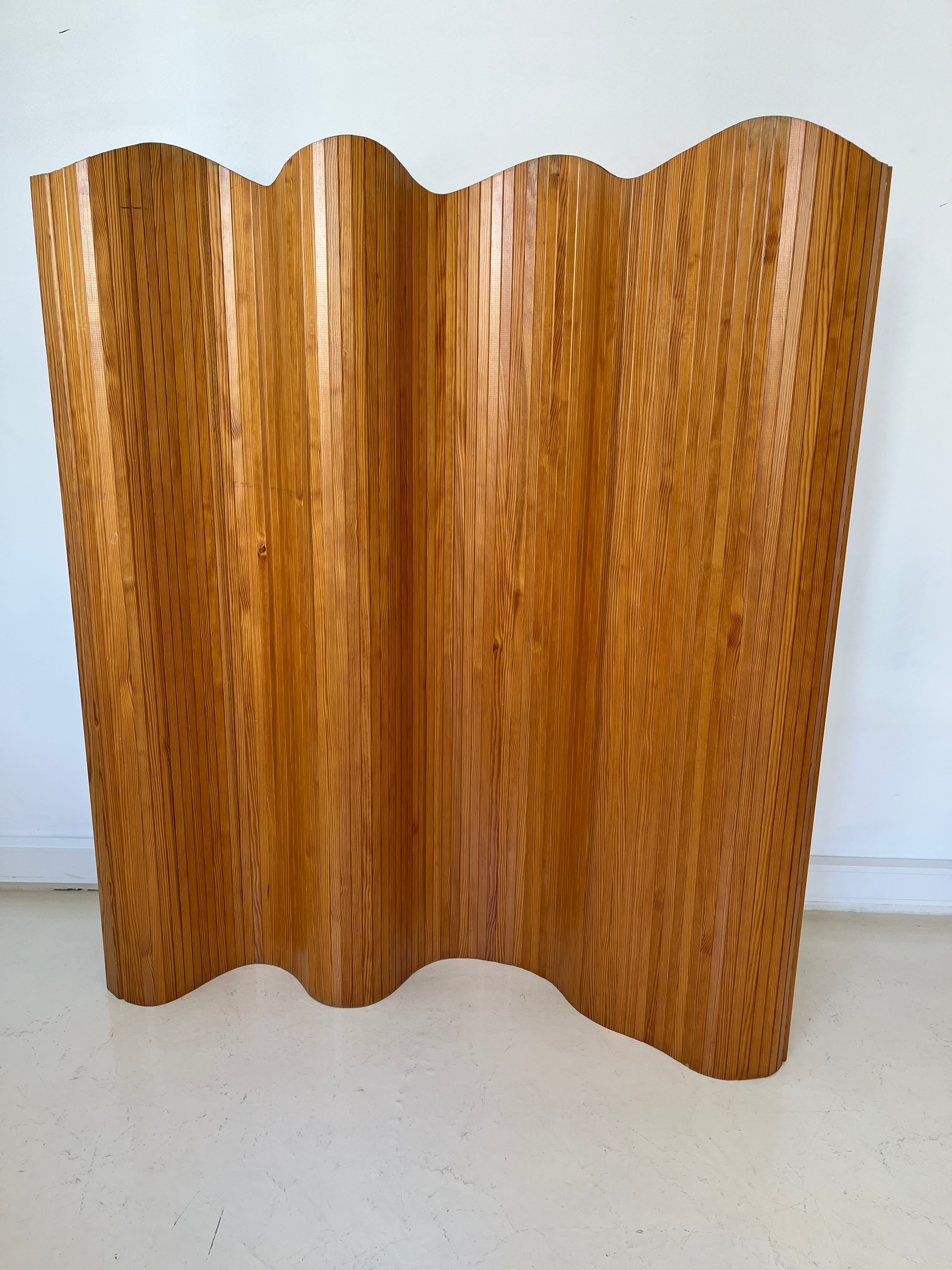 Art_Deco_wooden_Room_Divider