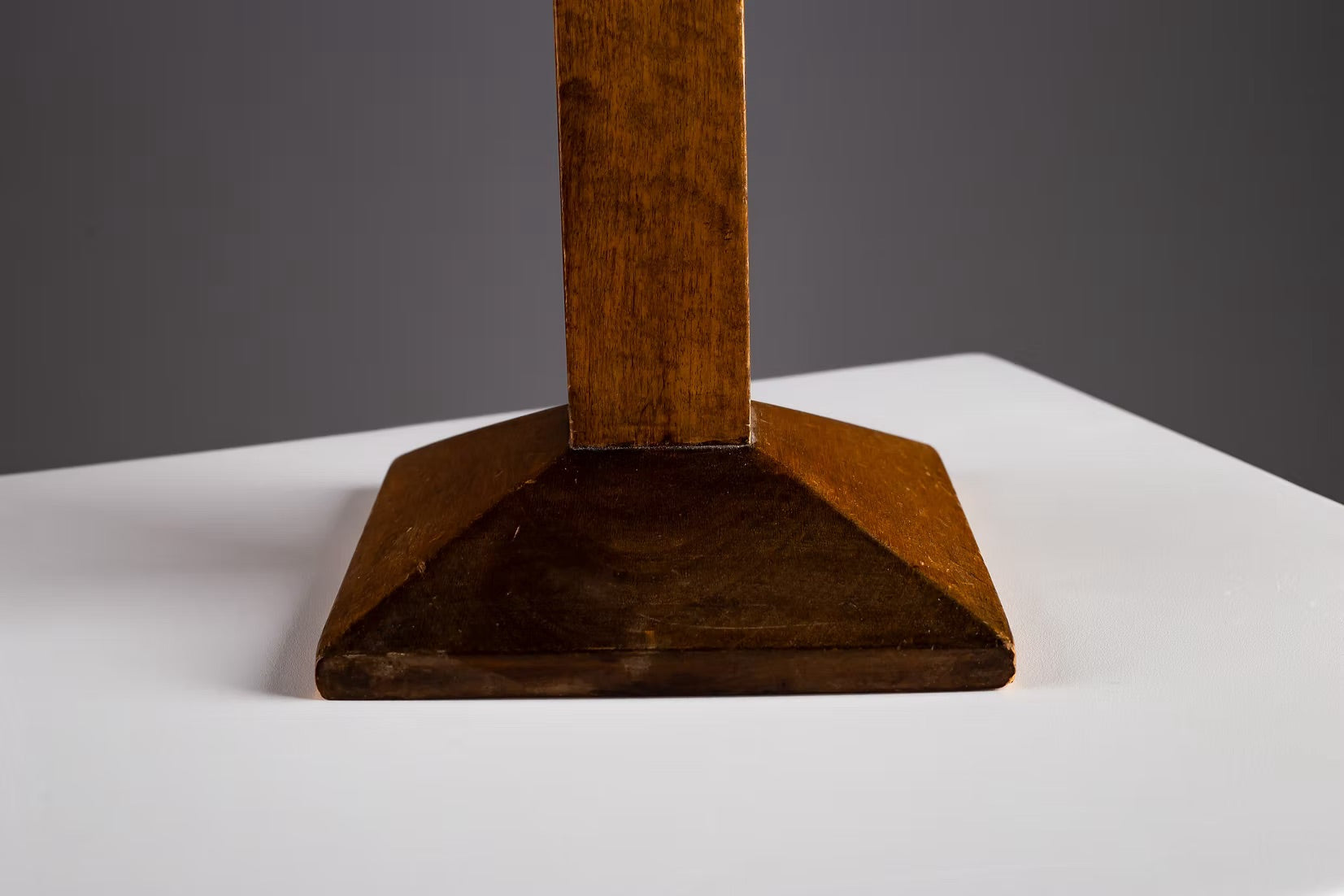 Art_Deco_Wooden_Table_Lamp_with_Brass_Shade,_1930s