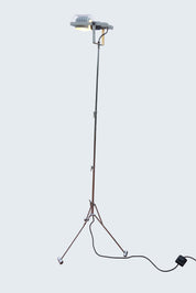 Sintesi_Nomad_Floor_Lamp_by_Ernesto_Gismondi_for_Artemide,_Italian_High-Tech_Adjustable_Floor_Lamp,_1975