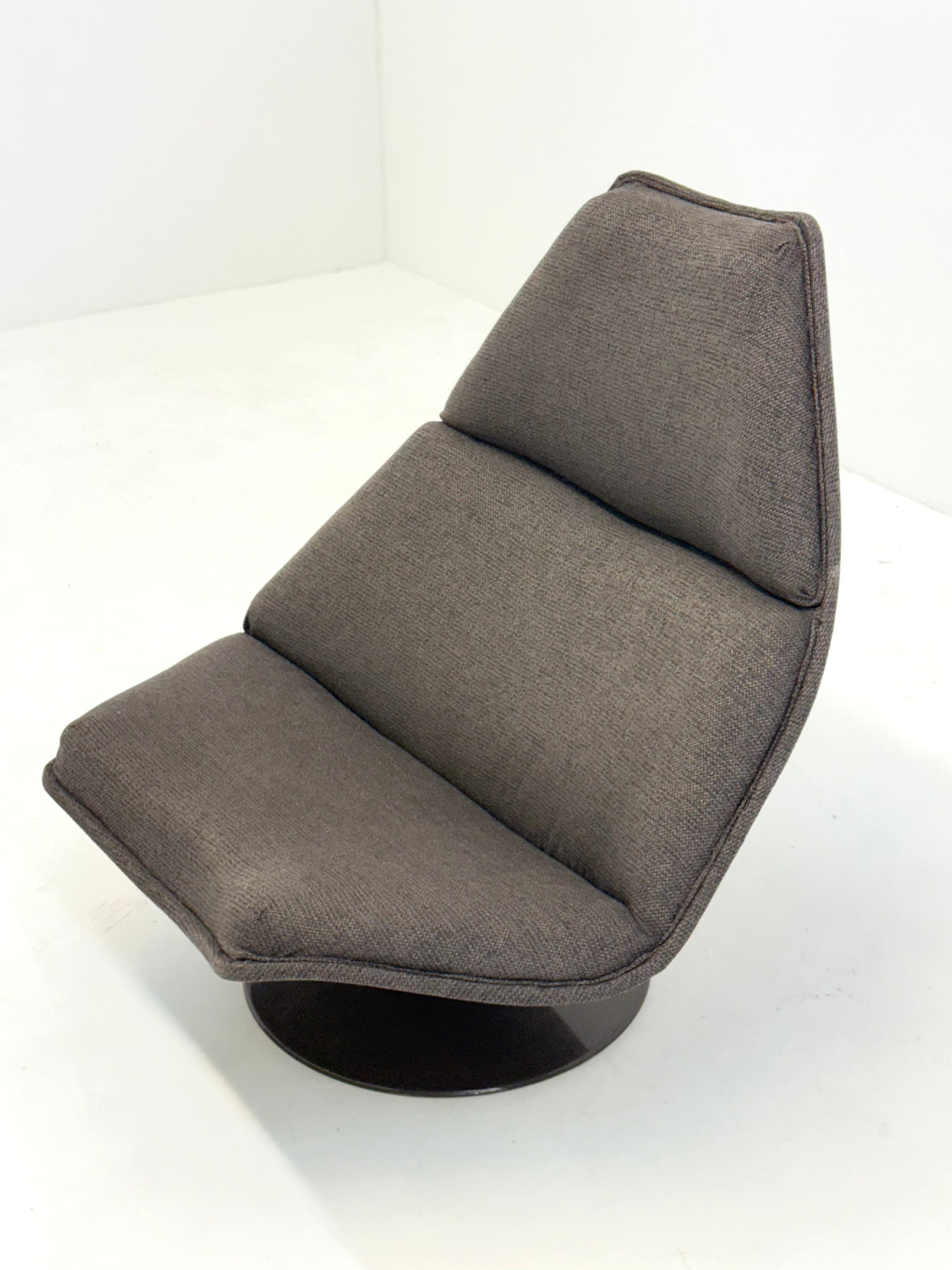 Artifort_F510_armchair_by_Geoffrey_Harcourt