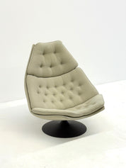 Artifort_F588_lounge_chair_with_footstool_by_Geoffrey_Harcourt