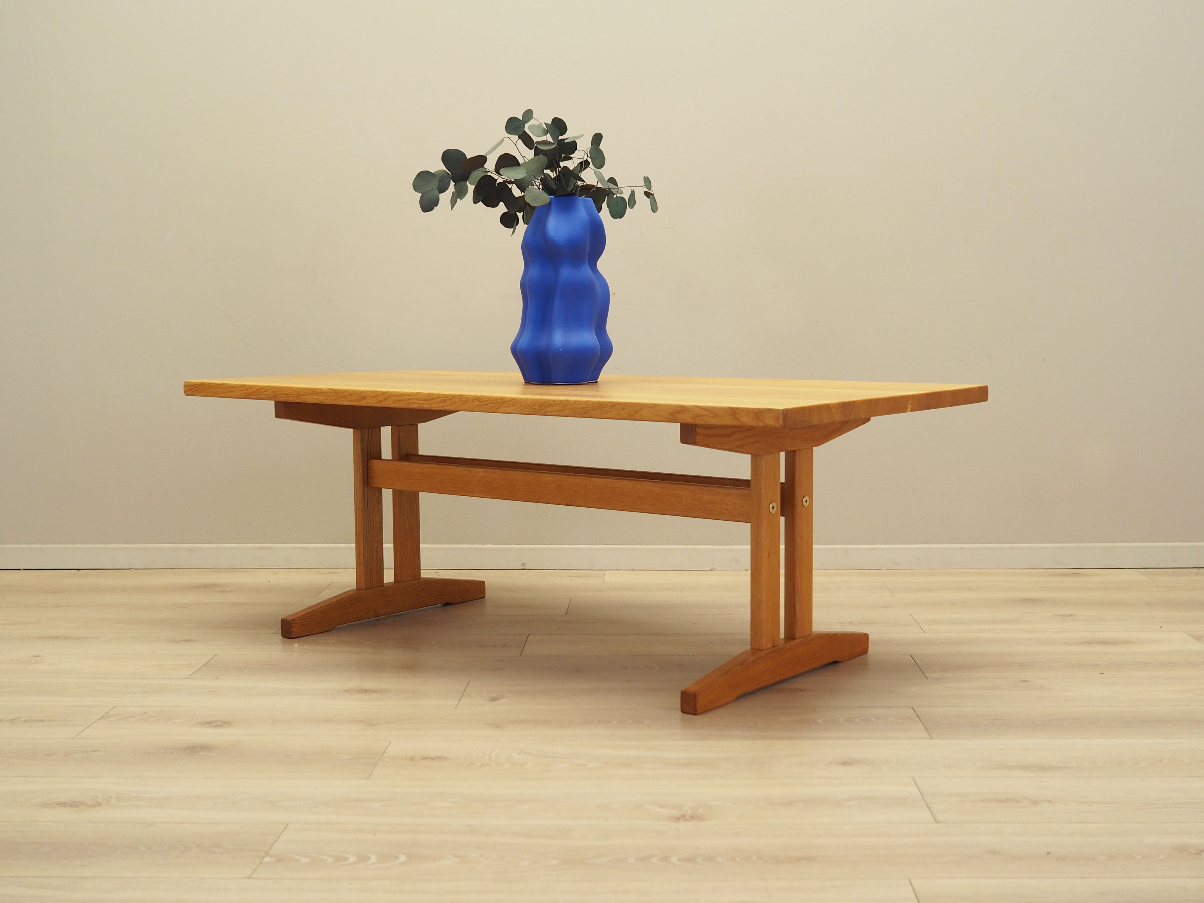 Ash_Coffee_Table,_Ash_Veneer_&_Wood,_1970s,_Denmark