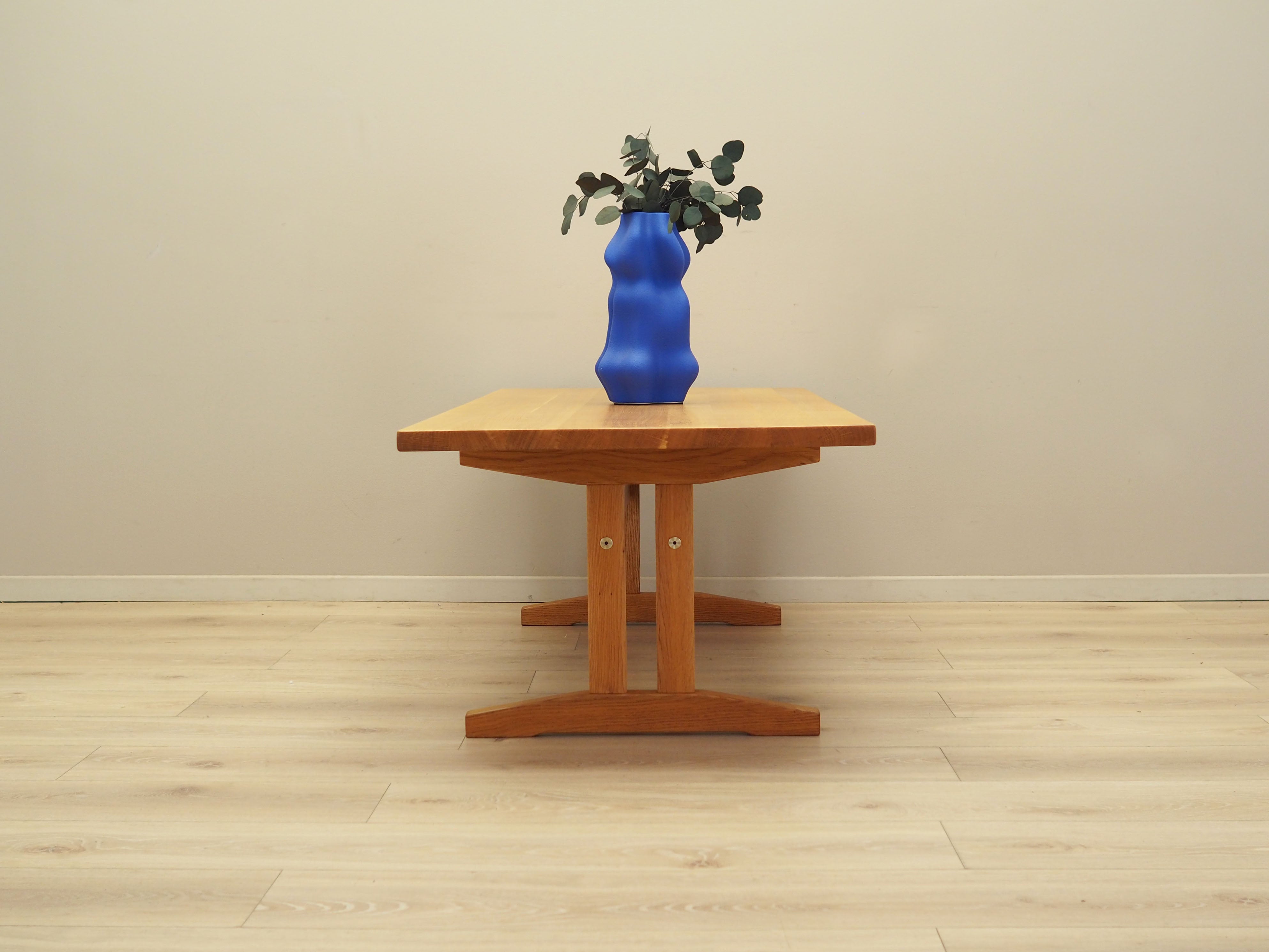 Ash_Coffee_Table,_Ash_Veneer_&_Wood,_1970s,_Denmark