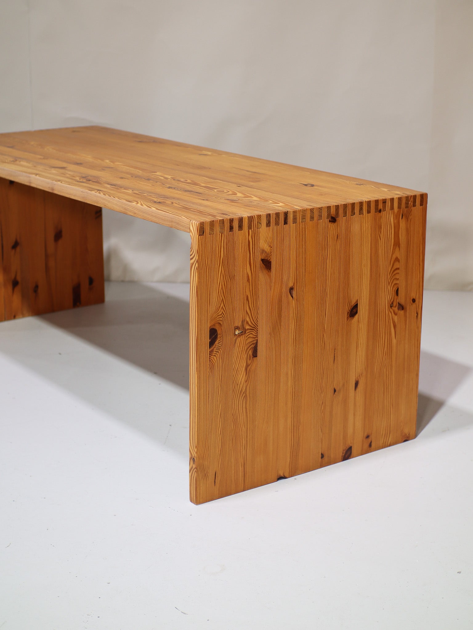 Ate_van_Apeldoorn_dining_table_/_desk_pine_1970s