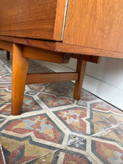 Avalon_Teak_Sideboard,_British_Mid_Century_Modern,_1960s