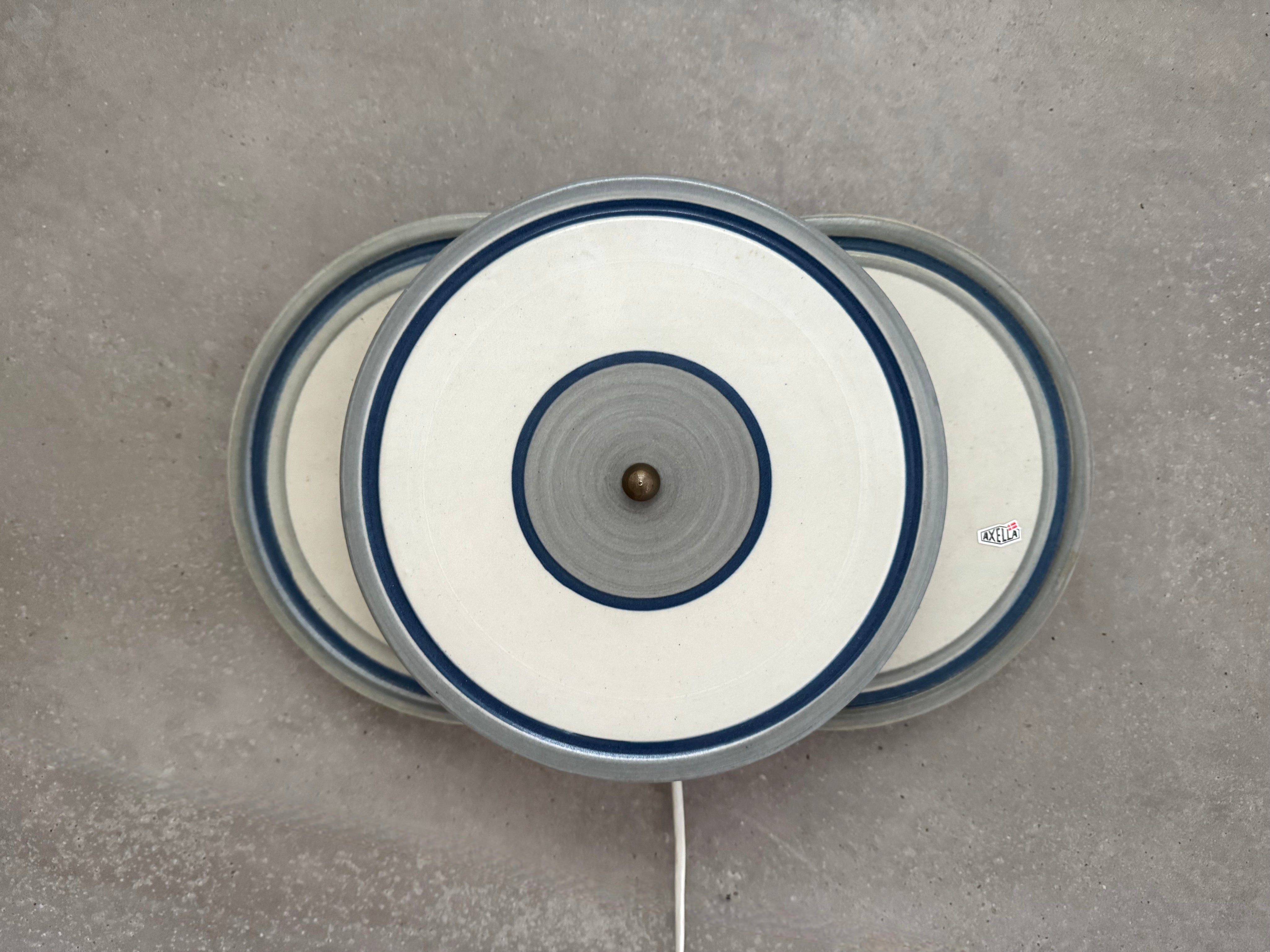 Axella_wall_sconce,_wall_light,_large_triple_disc,_stoneware,_denmark,_1980s