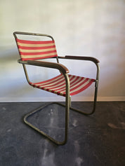 Bauhaus_Cantilever_Armchair_in_Tubular_Steel,_Wood_and_Red_and_Cream_Striped_Textile,_1930s