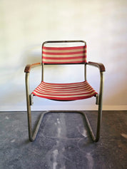 Bauhaus_Cantilever_Armchair_in_Tubular_Steel,_Wood_and_Red_and_Cream_Striped_Textile,_1930s
