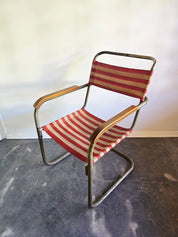 Bauhaus_Cantilever_Armchair_in_Tubular_Steel,_Wood_and_Red_and_Cream_Striped_Textile,_1930s