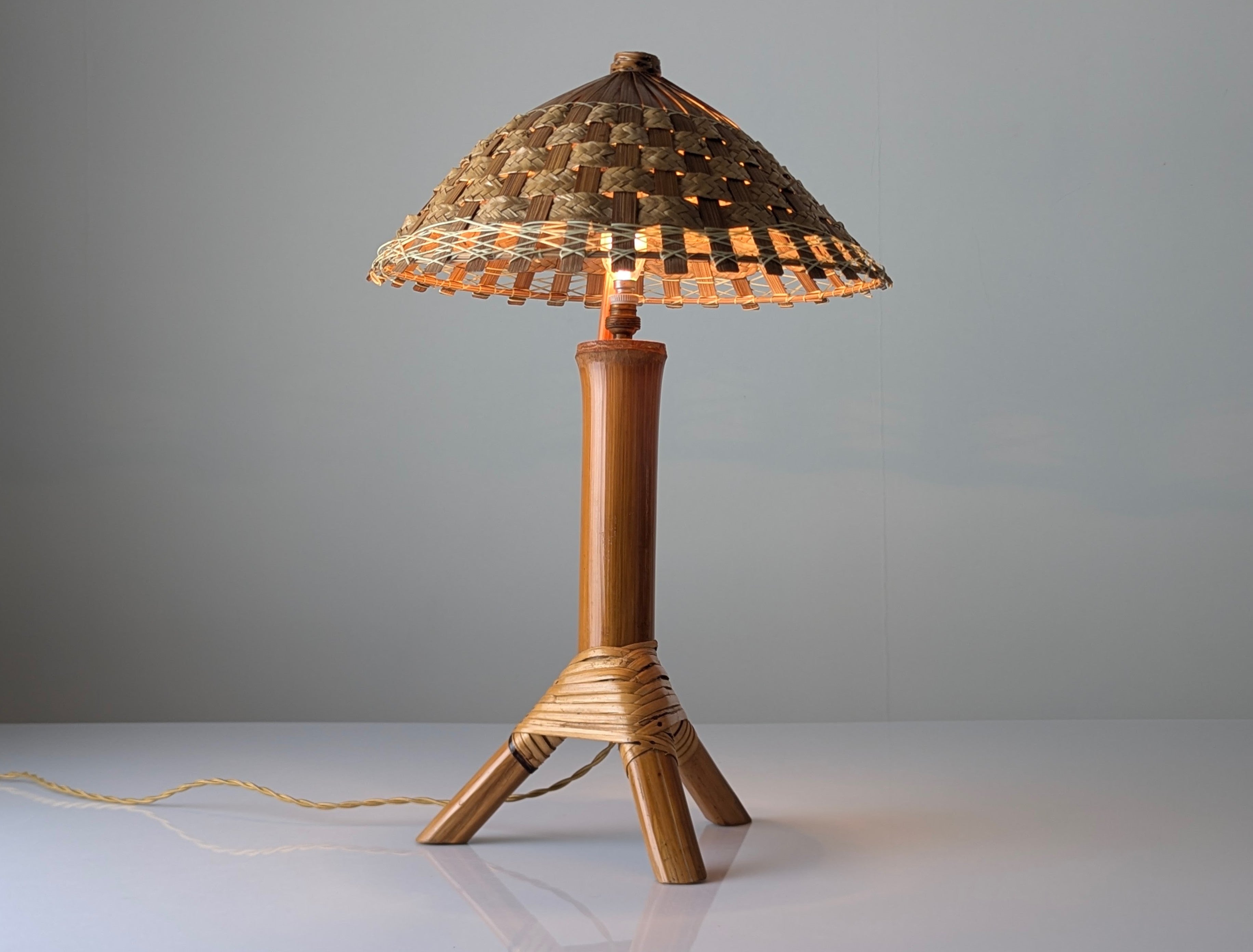 Mid_Century_Bamboo_and_Rattan_Table_Lamp_with_Woven_Shade,_1950s
