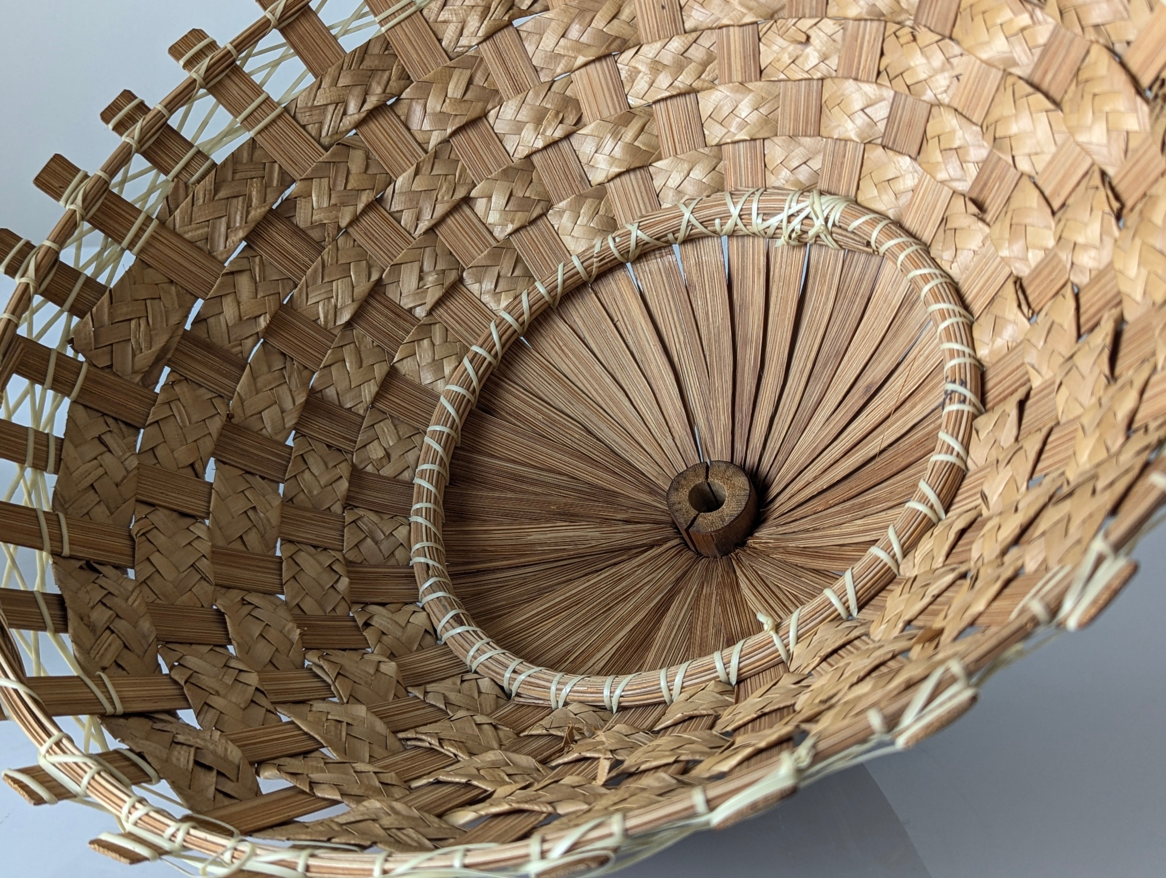 Mid_Century_Bamboo_and_Rattan_Table_Lamp_with_Woven_Shade,_1950s