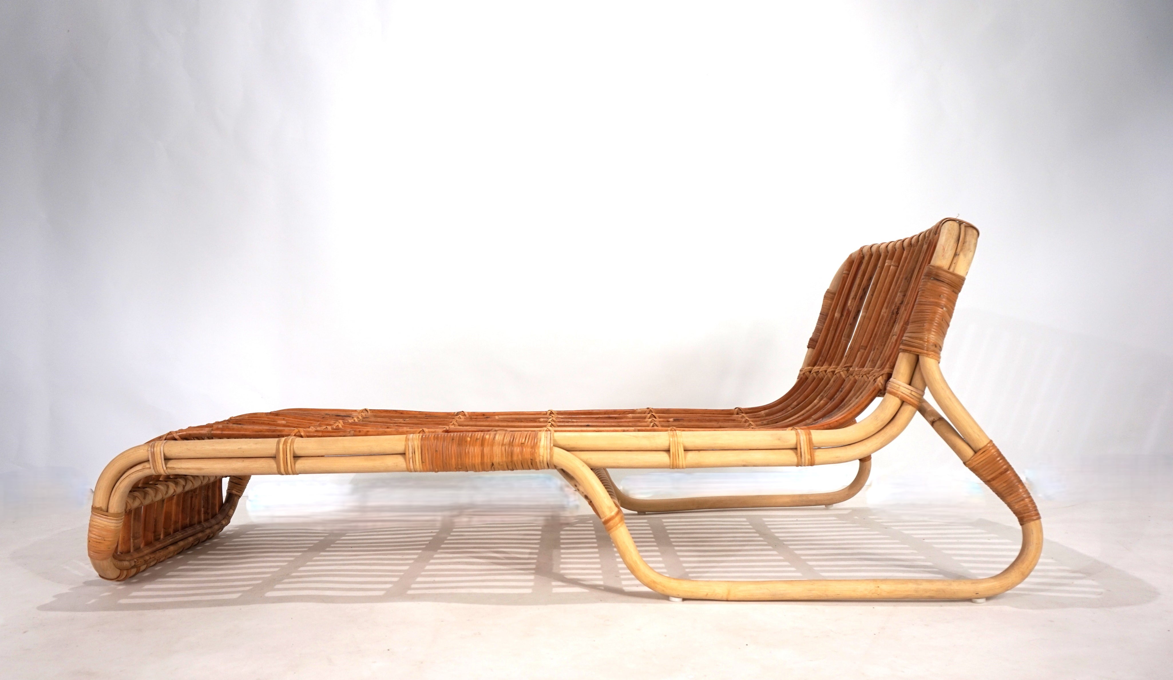 Bamboo_lounger_daybed,_1970s