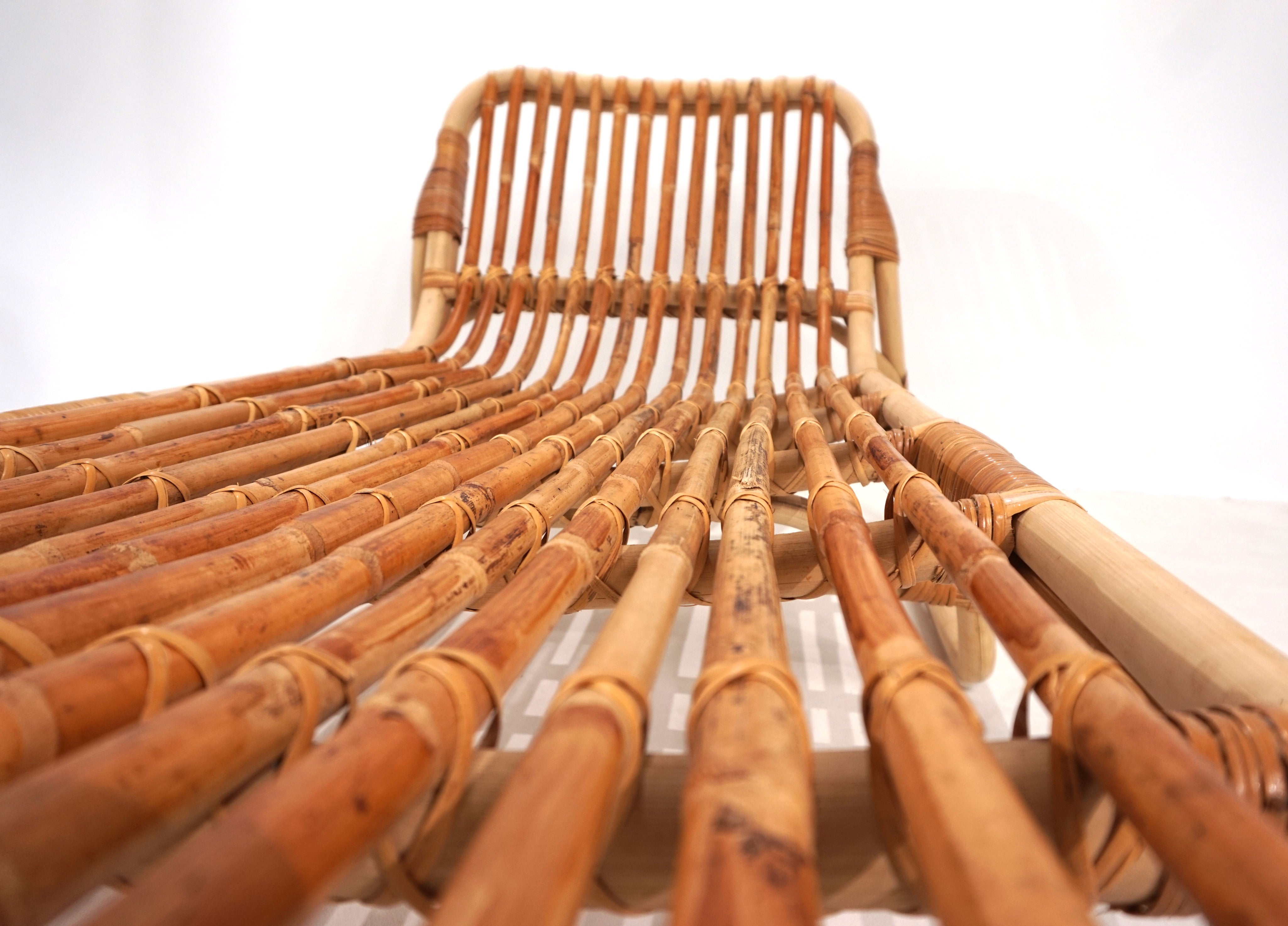 Bamboo_lounger_daybed,_1970s