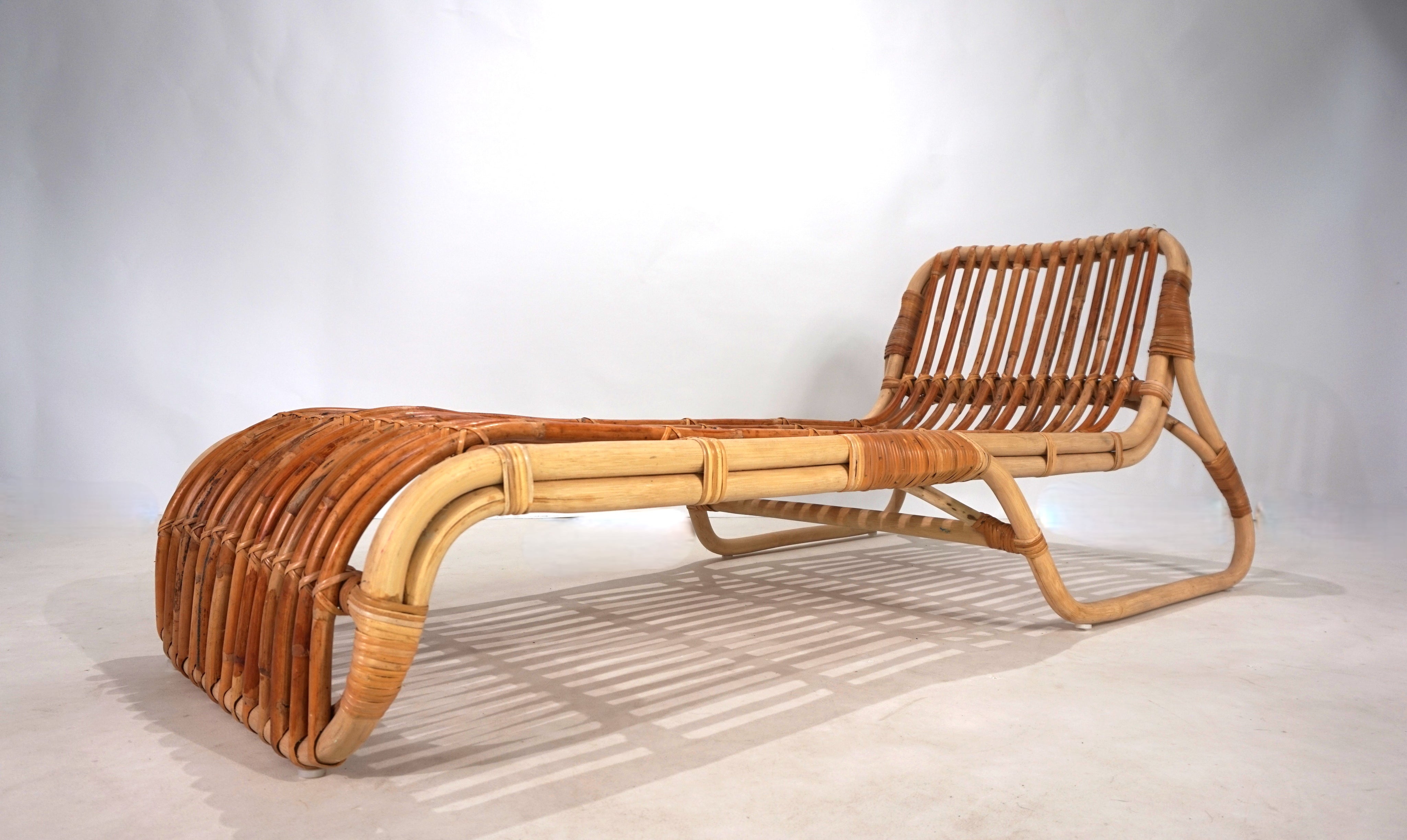Bamboo_lounger_daybed,_1970s