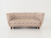 Banana_sofa,_Danish_design,_1970s,_production:_Denmark